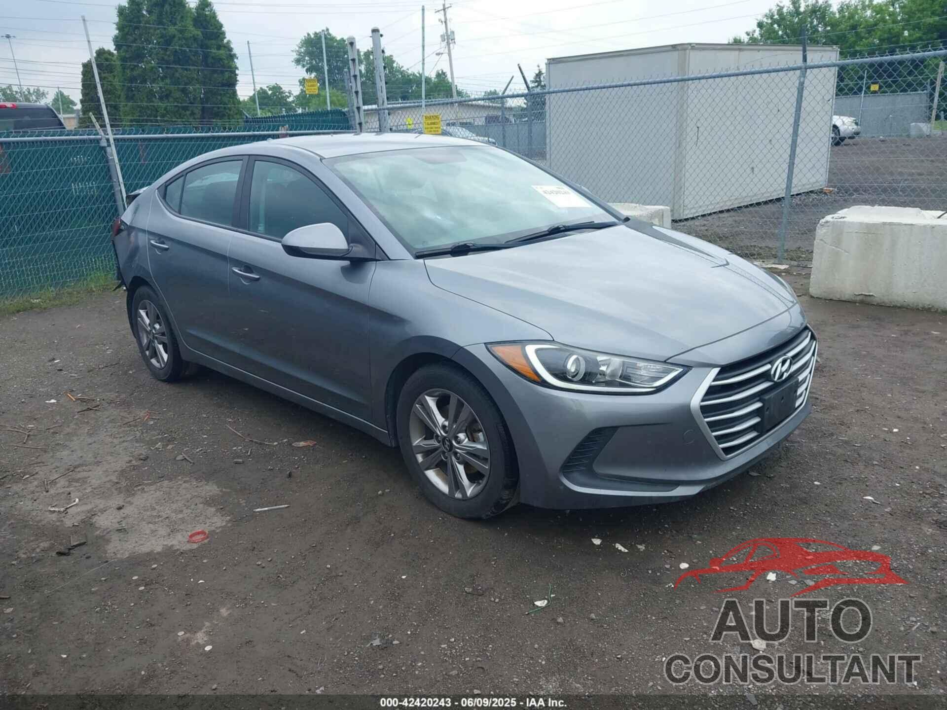 HYUNDAI ELANTRA 2018 - KMHD84LF4JU477618