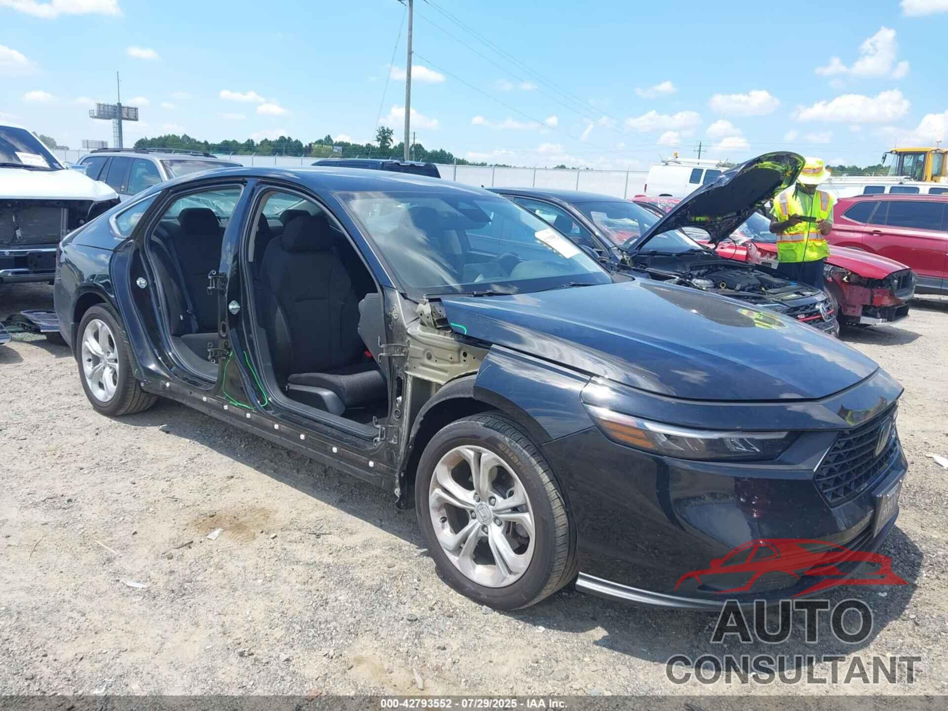 HONDA ACCORD 2024 - 1HGCY1F24RA081890