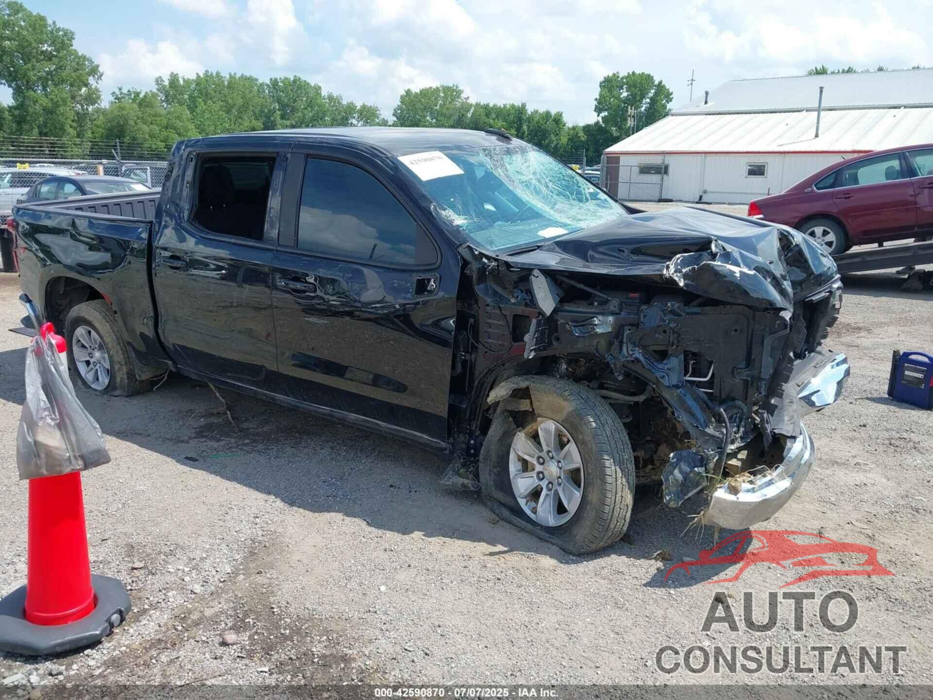CHEVROLET SILVERADO 1500 2023 - 1GCPACED2PZ330799