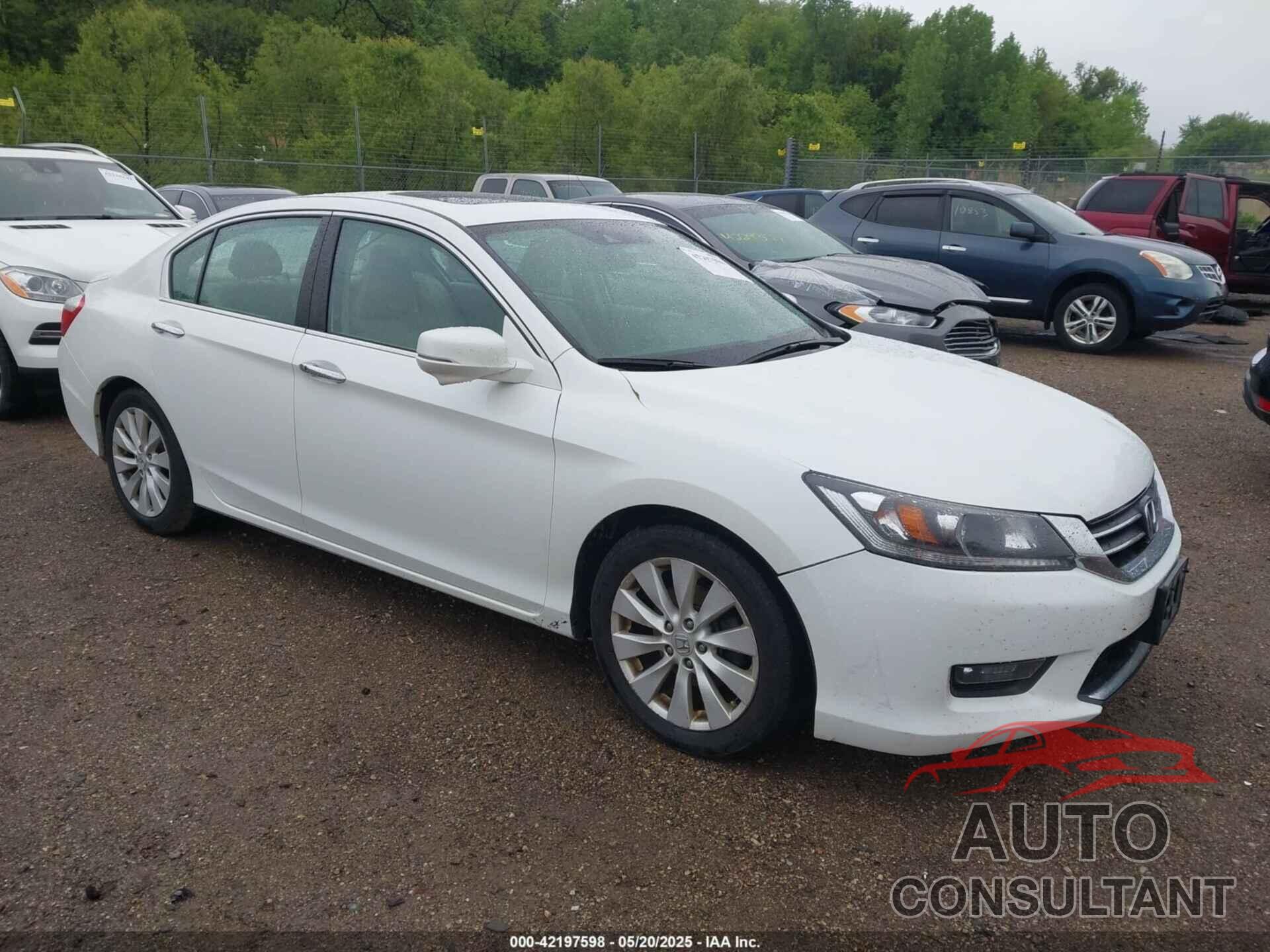 HONDA ACCORD 2015 - 1HGCR2F82FA088677