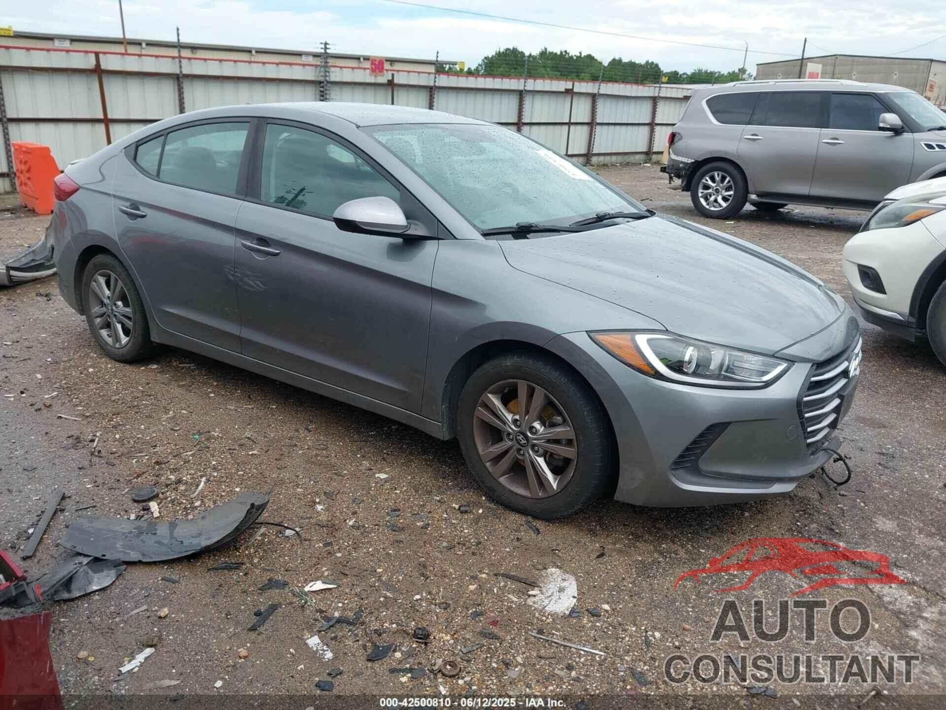 HYUNDAI ELANTRA 2018 - KMHD84LF0JU451470