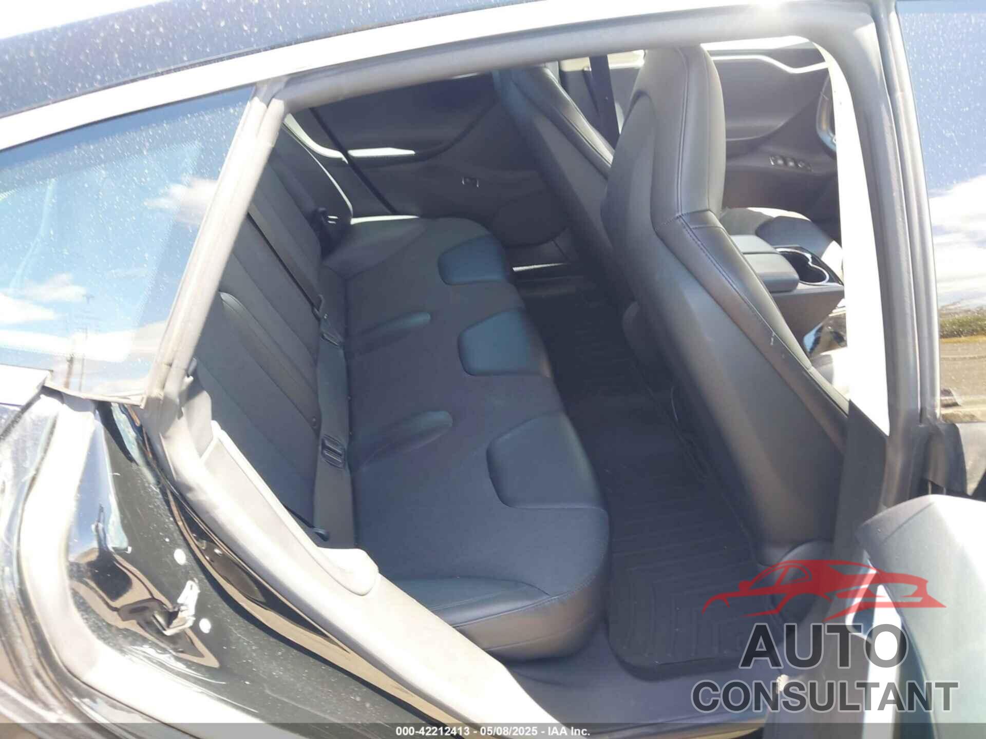 TESLA MODEL S 2013 - 5YJSA1CG0DFP17932