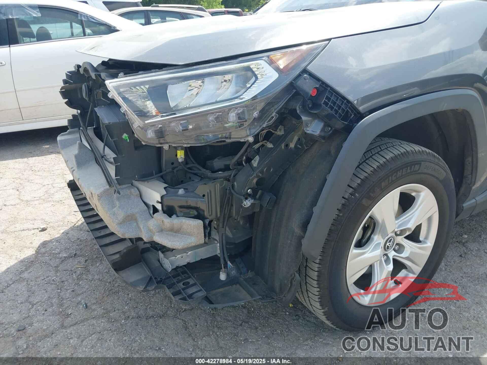 TOYOTA RAV4 2021 - 2T3W1RFV5MC092028