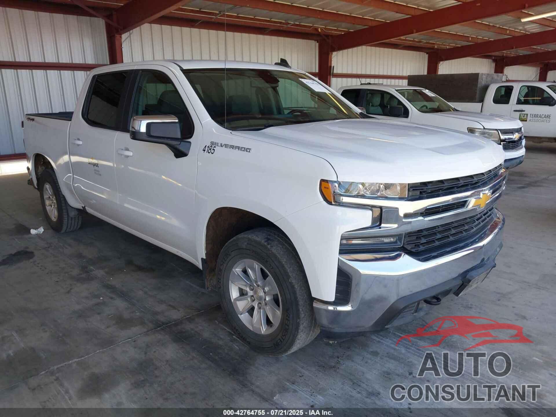 CHEVROLET SILVERADO 1500 2020 - 1GCUYDED1LZ177119