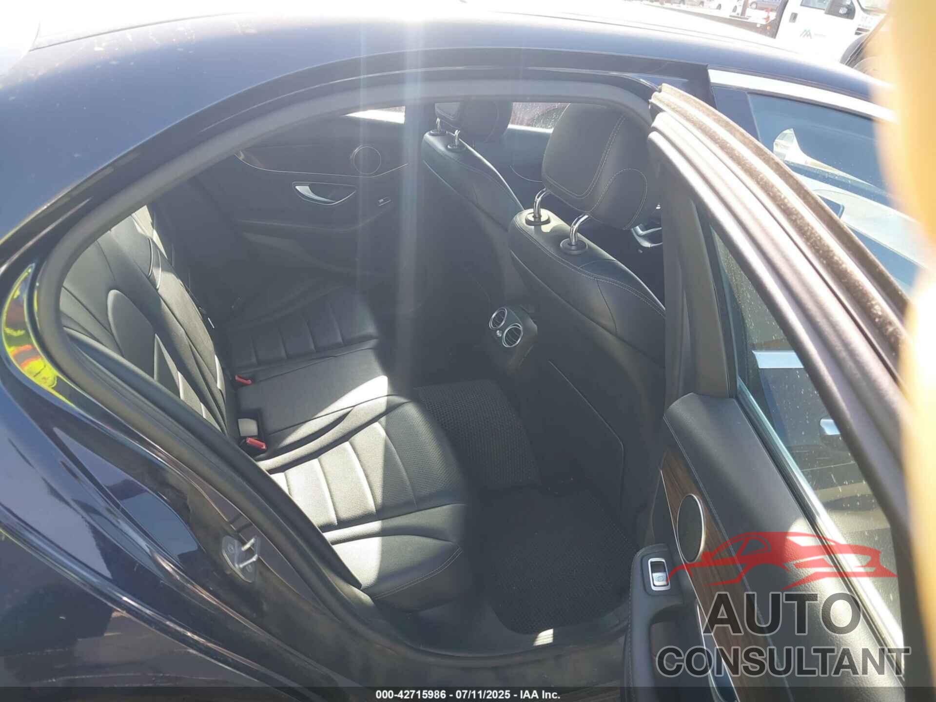MERCEDES-BENZ C 300 2017 - 55SWF4JB2HU225757