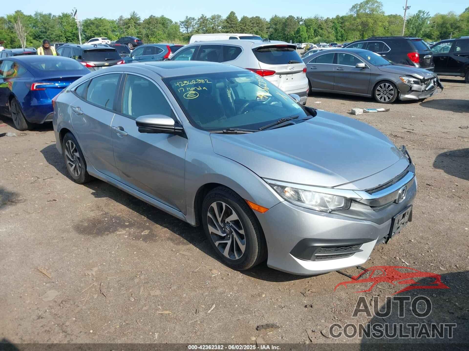 HONDA CIVIC 2017 - 2HGFC2F72HH520517