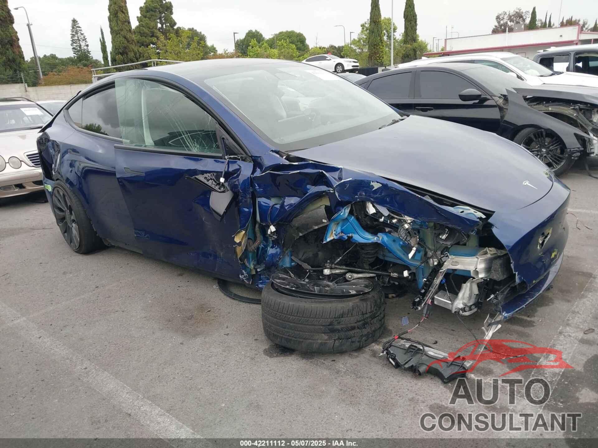TESLA MODEL Y 2023 - 7SAYGDEF4PF709015