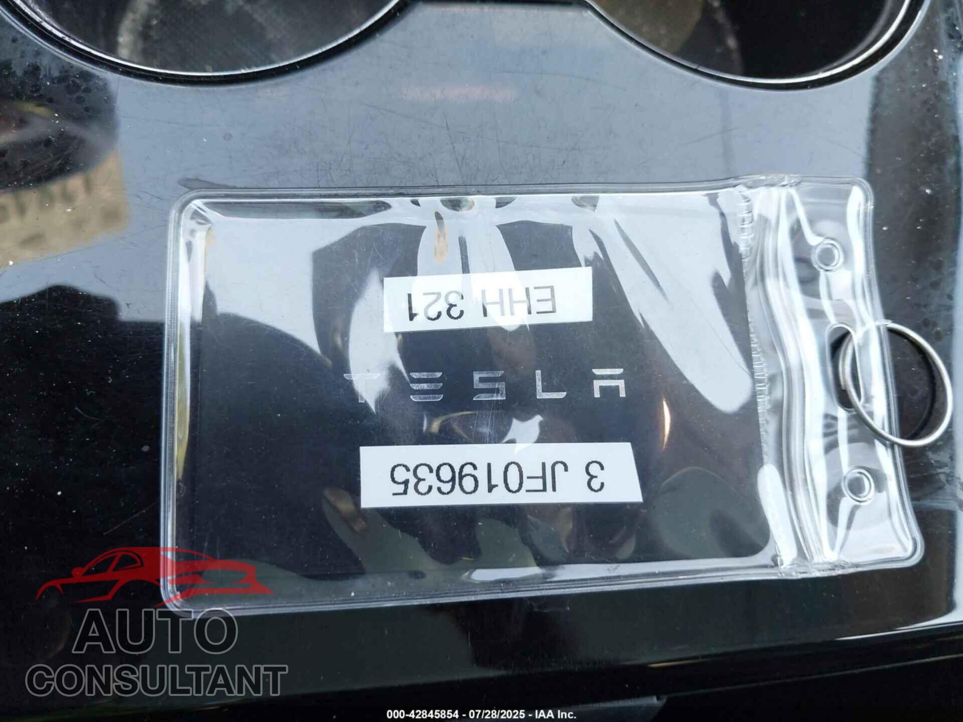 TESLA MODEL 3 2018 - 5YJ3E1EA3JF019635