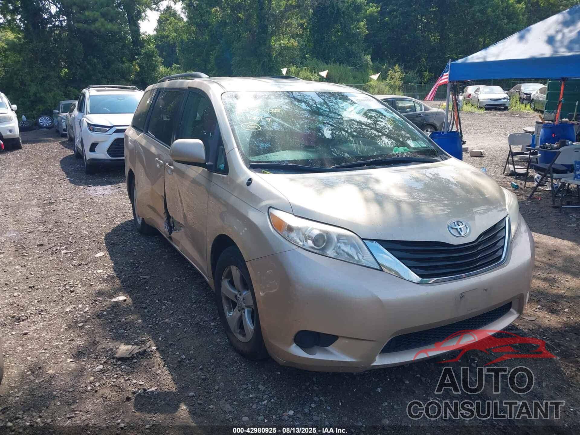 TOYOTA SIENNA 2014 - 5TDKK3DC4ES434662