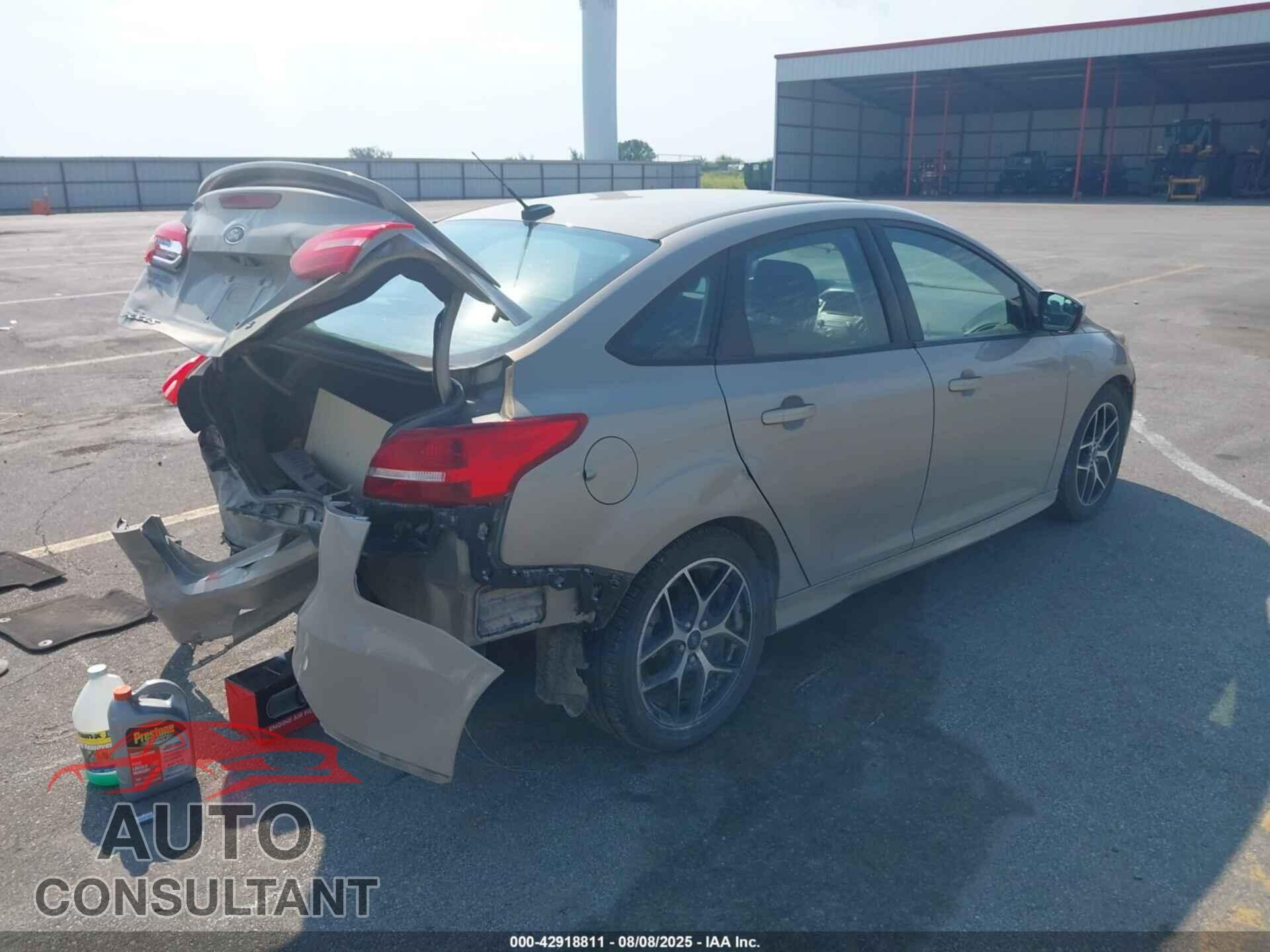 FORD FOCUS 2015 - 1FADP3F27FL344591