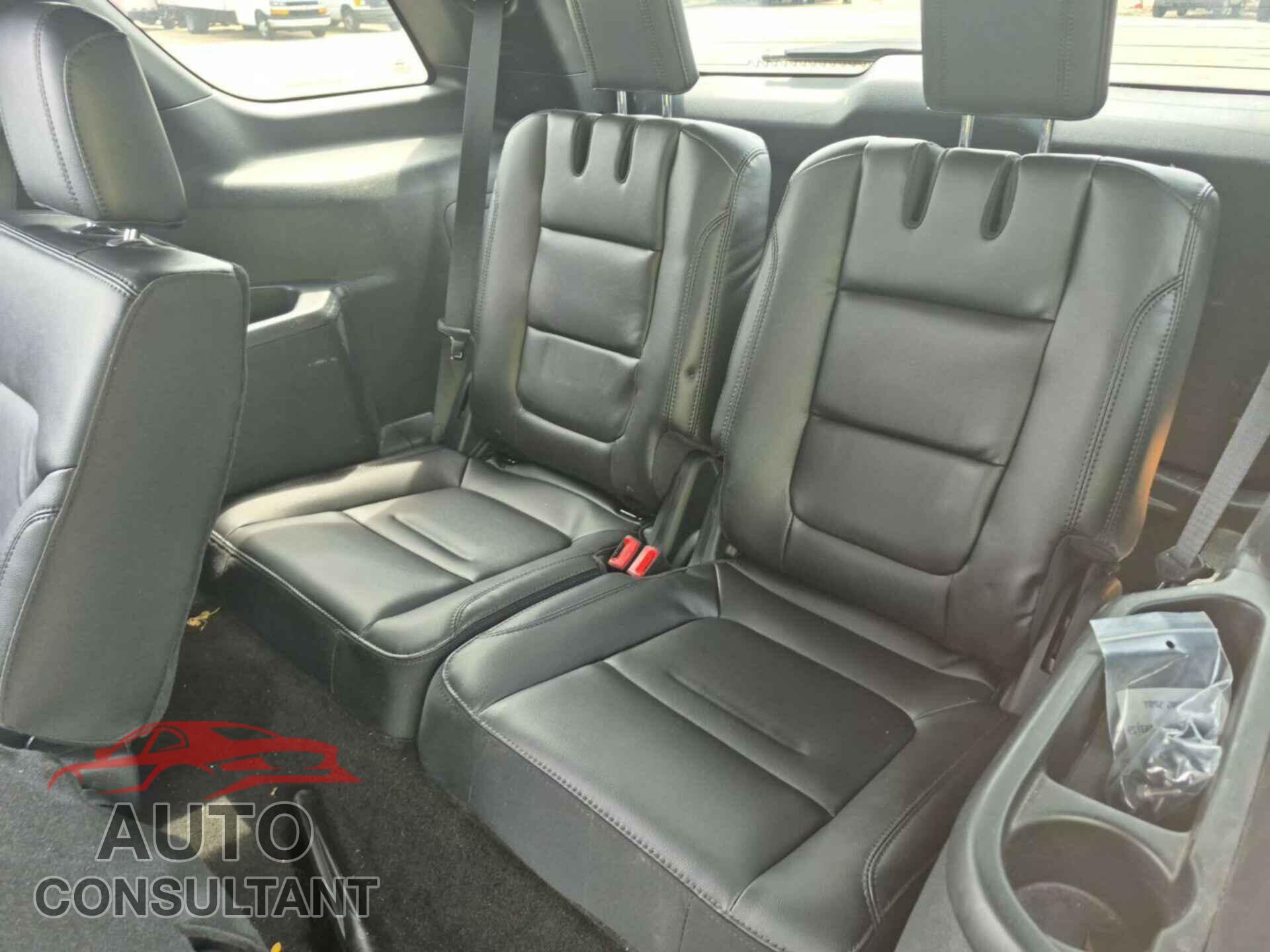 FORD EXPLORER 2018 - 1FM5K8D80JGB48121