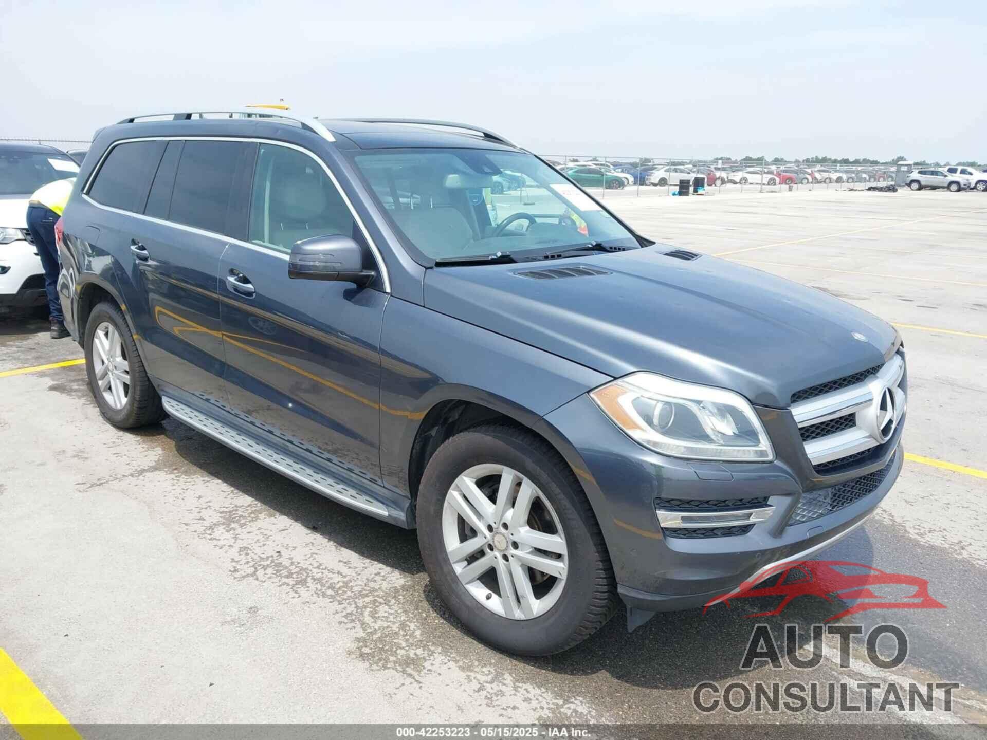 MERCEDES-BENZ GL 450 2015 - 4JGDF6EE1FA568232