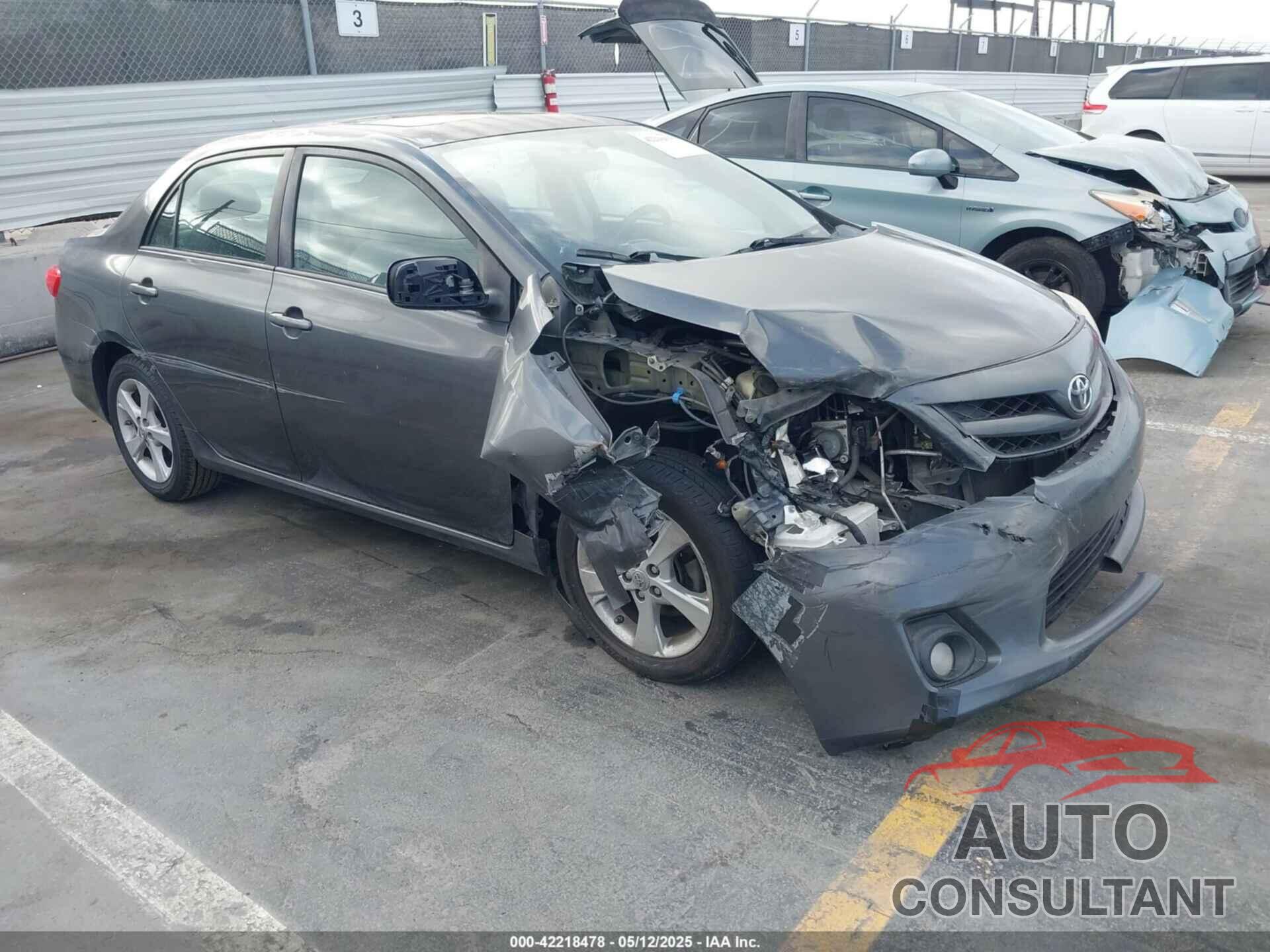 TOYOTA COROLLA 2012 - 2T1BU4EE5CC877912