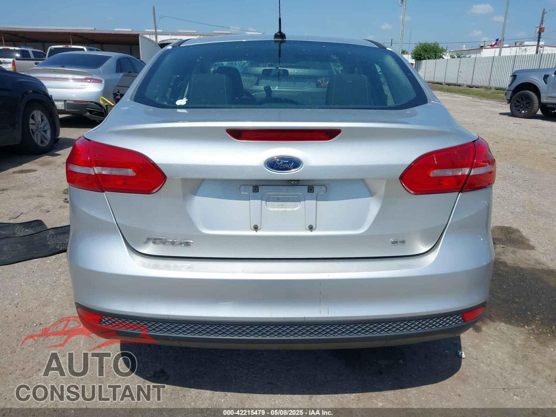 FORD FOCUS 2017 - 1FADP3F2XHL256136