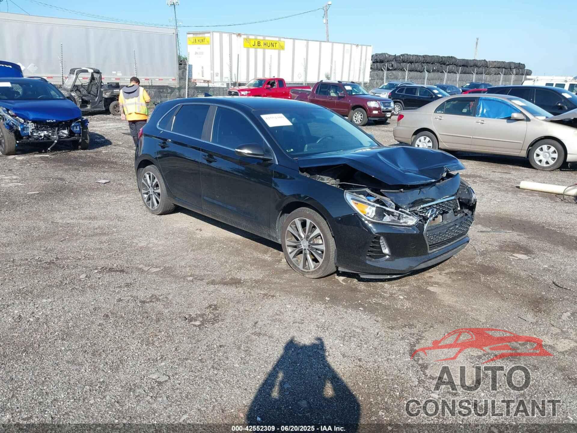HYUNDAI ELANTRA GT 2018 - KMHH35LE8JU076165