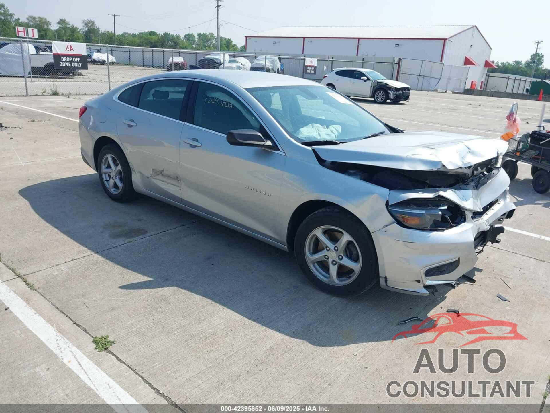 CHEVROLET MALIBU 2018 - 1G1ZB5ST3JF227535