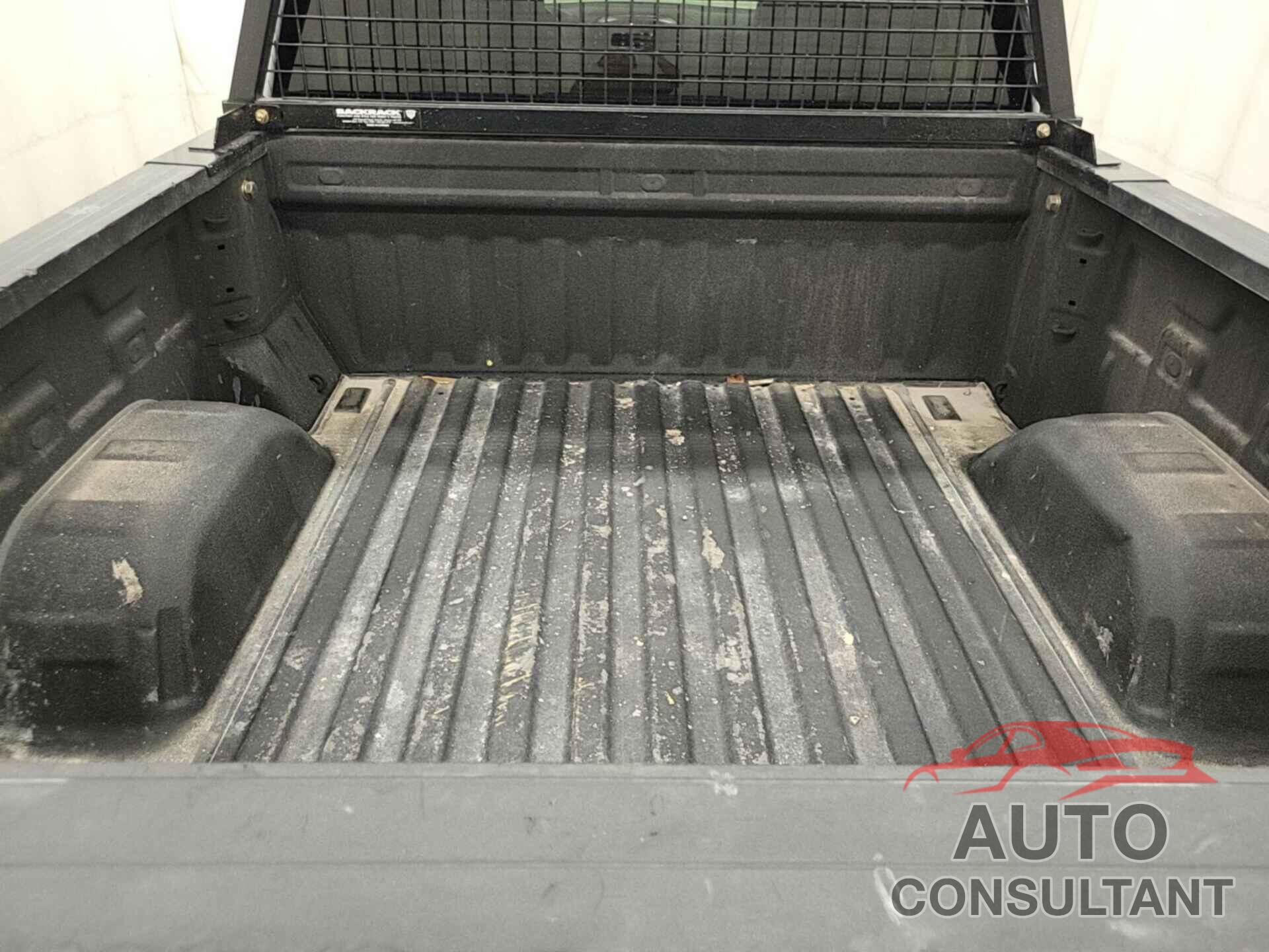 CHEVROLET SILVERADO 2023 - 1GCPDAEK2PZ216263
