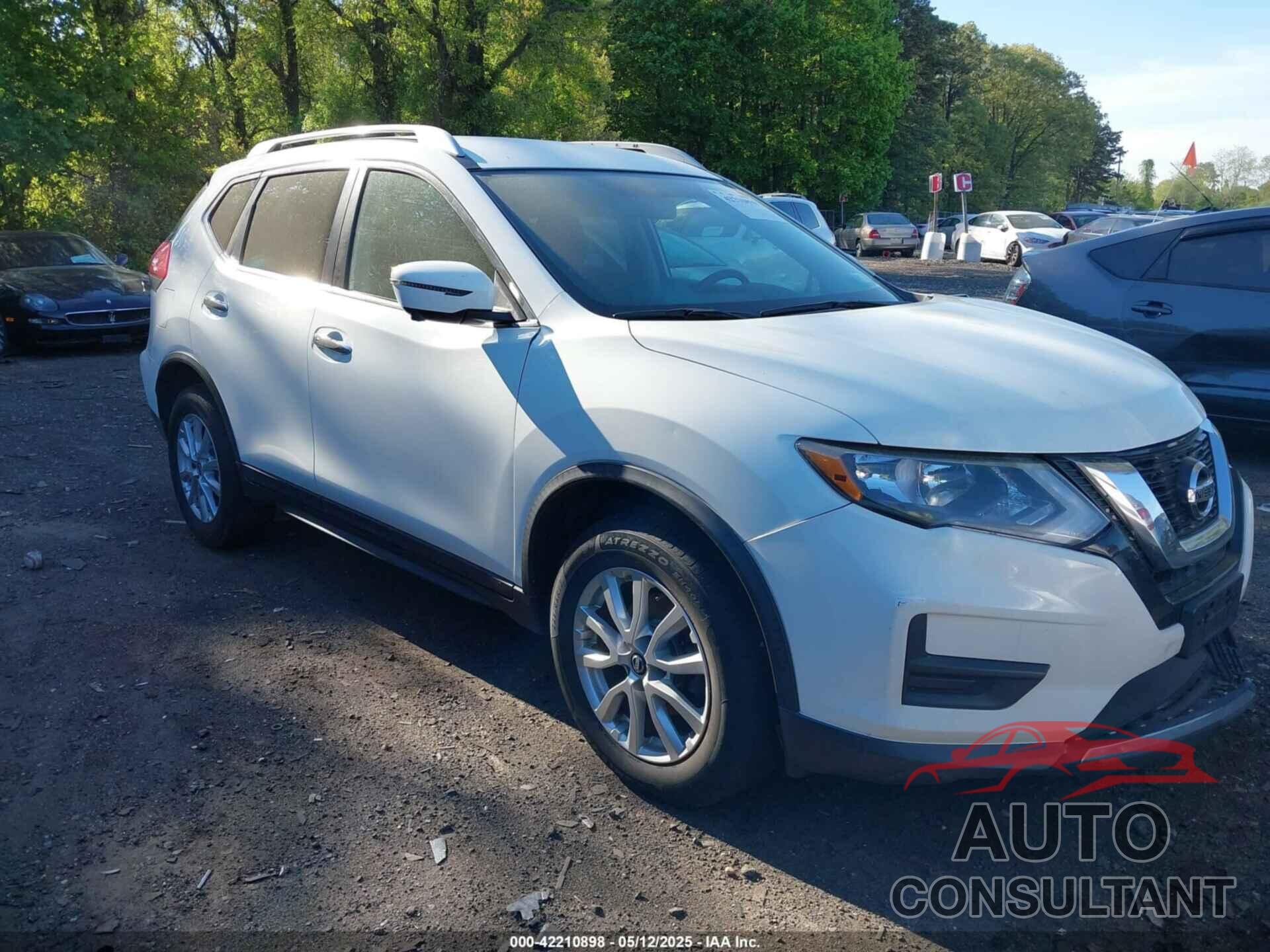 NISSAN ROGUE 2017 - KNMAT2MVXHP512848