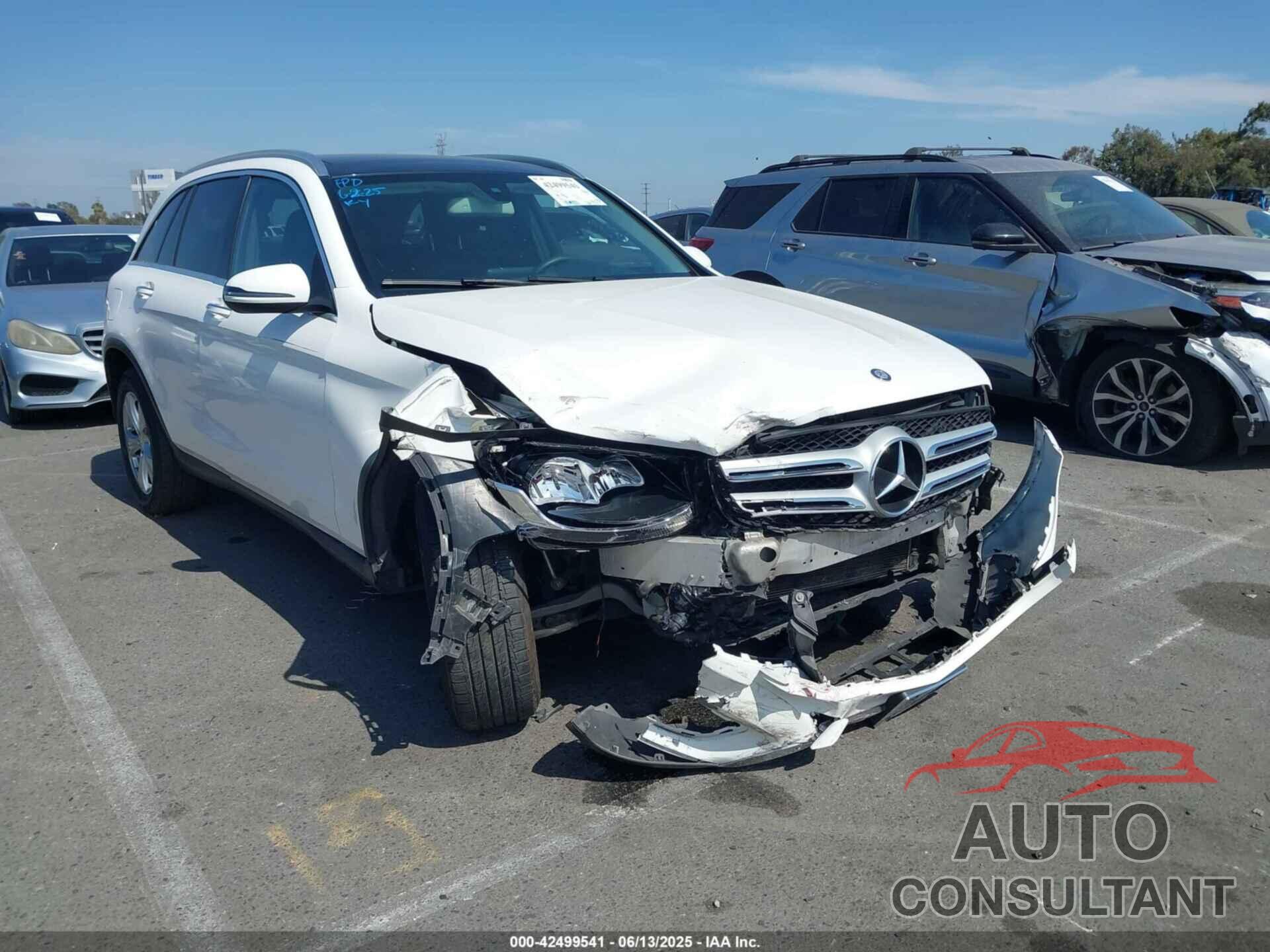 MERCEDES-BENZ GLC 300 2016 - WDC0G4JB6GF017020