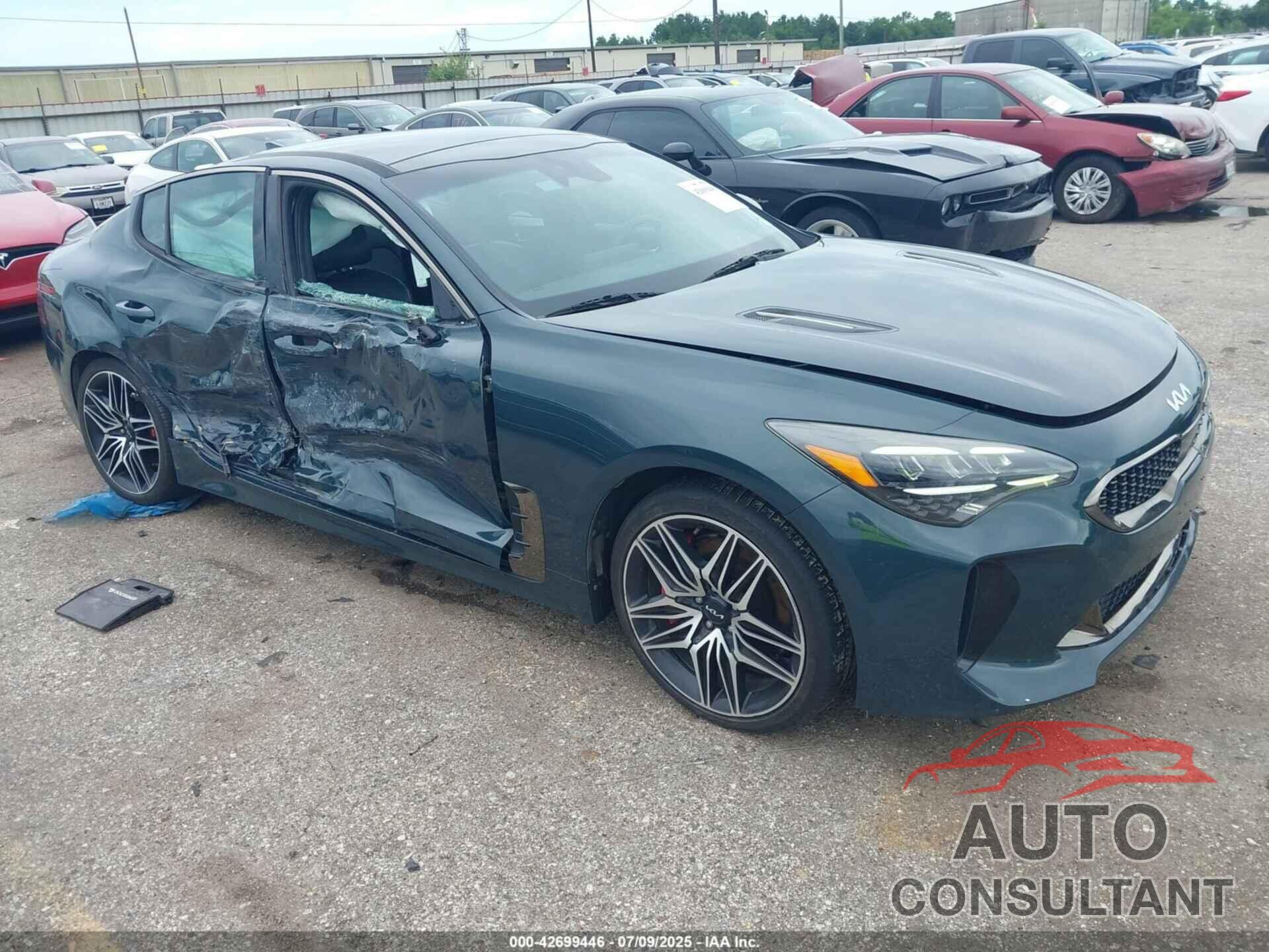 KIA STINGER 2022 - KNAE45LC9N6111452