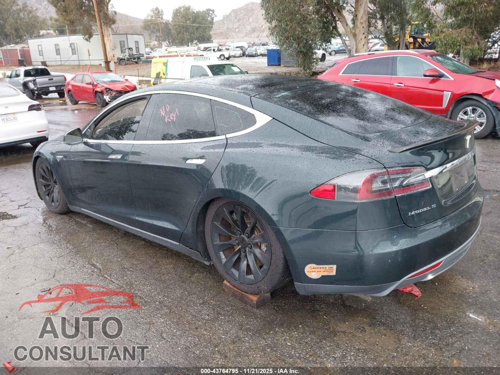 TESLA MODEL S 2014 - 5YJSA1H12EFP32339