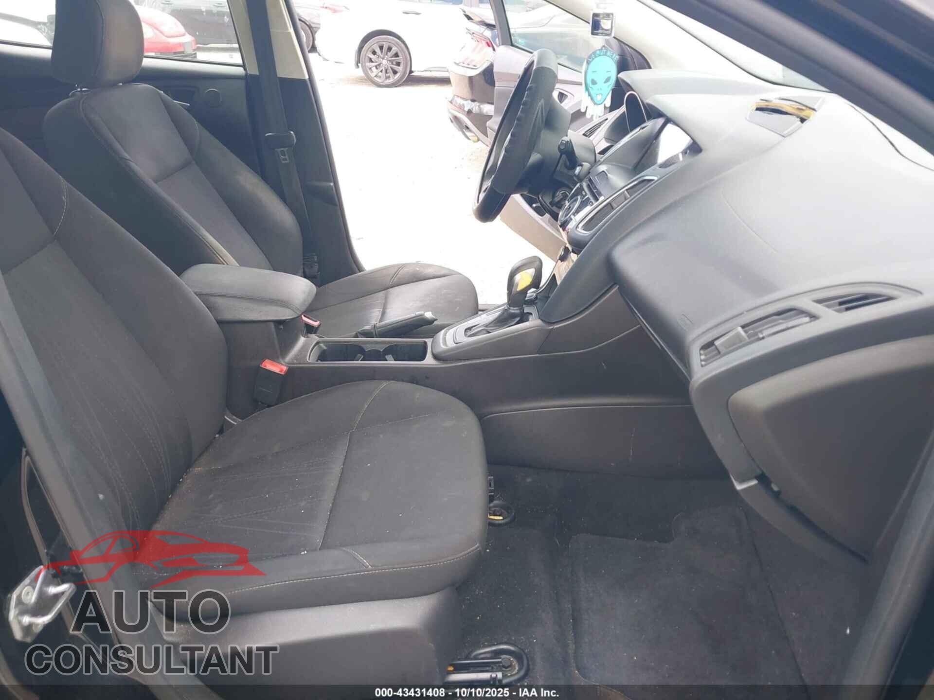 FORD FOCUS 2017 - 1FADP3M24HL265238