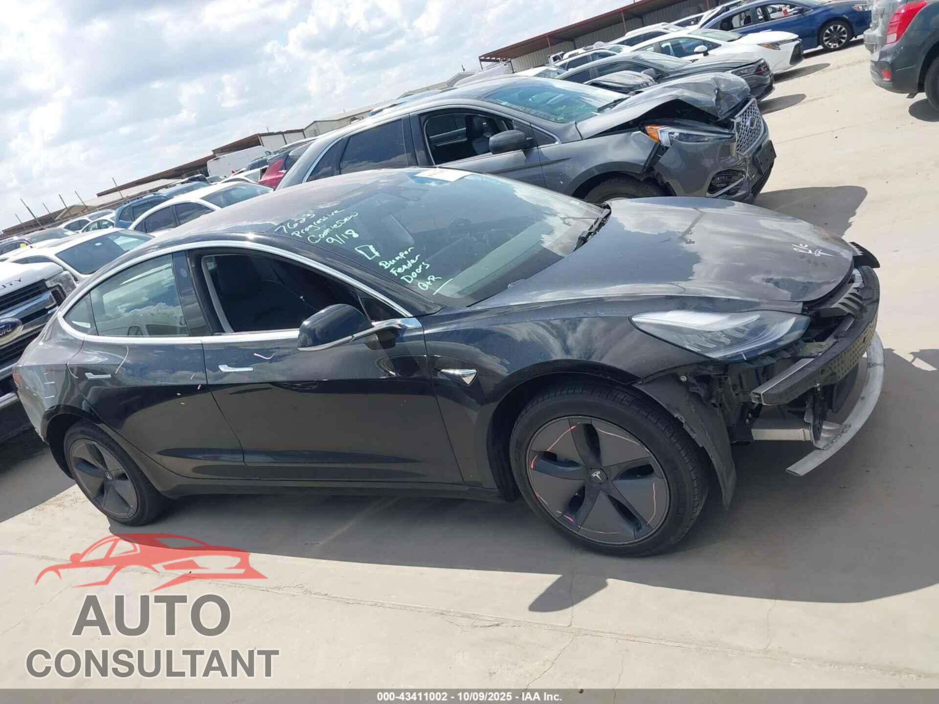 TESLA MODEL 3 2018 - 5YJ3E1EA7JF157100