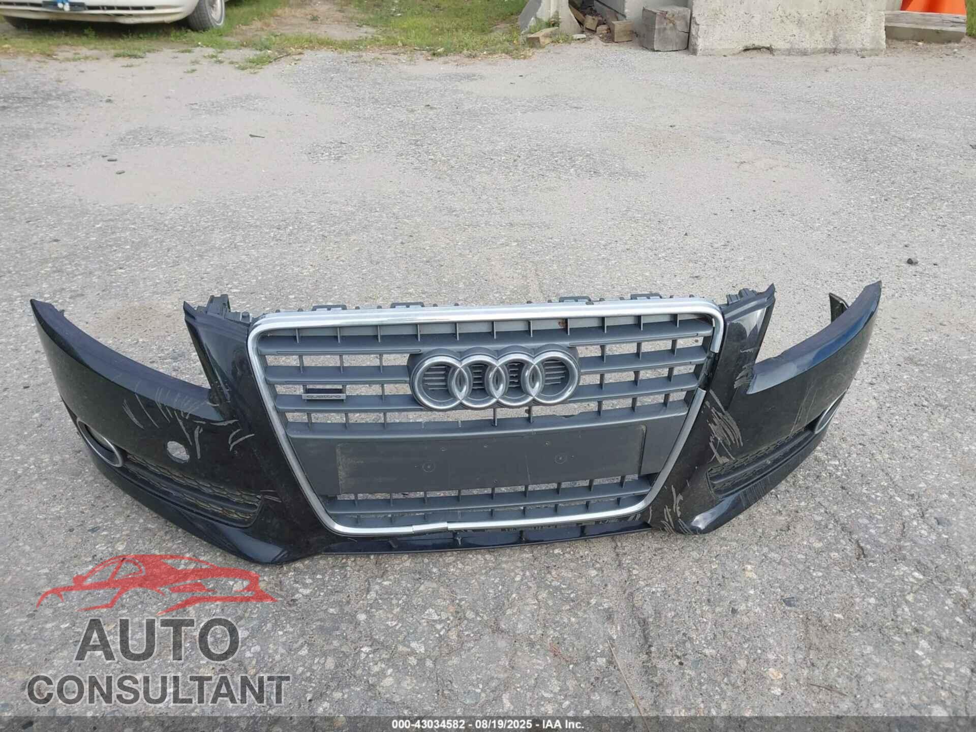 AUDI A5 2012 - WAUGFAFR9CA012846