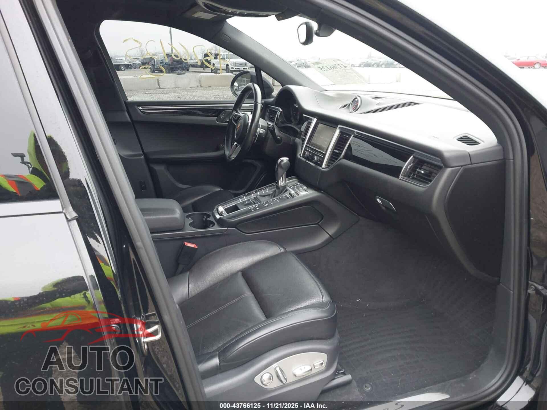 PORSCHE MACAN 2015 - WP1AB2A5XFLB62793