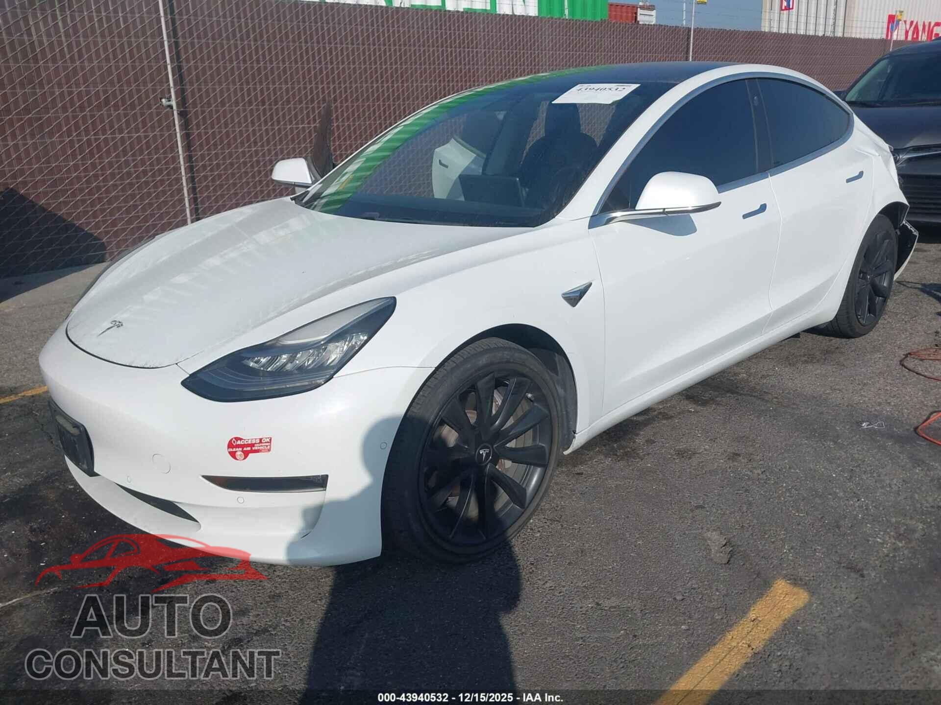 TESLA MODEL 3 2018 - 5YJ3E1EB5JF067677