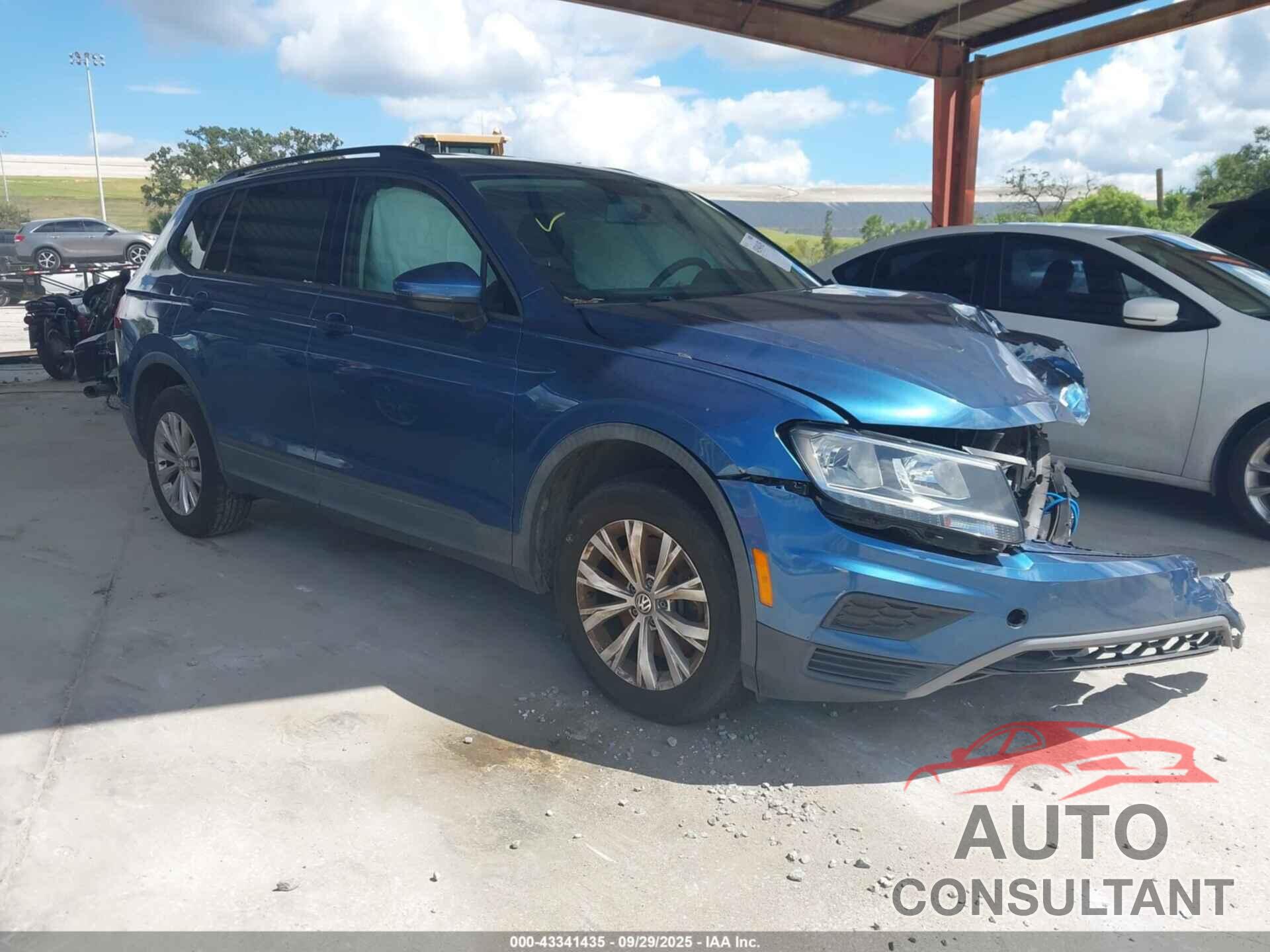 VOLKSWAGEN TIGUAN 2018 - 3VV1B7AX6JM050338