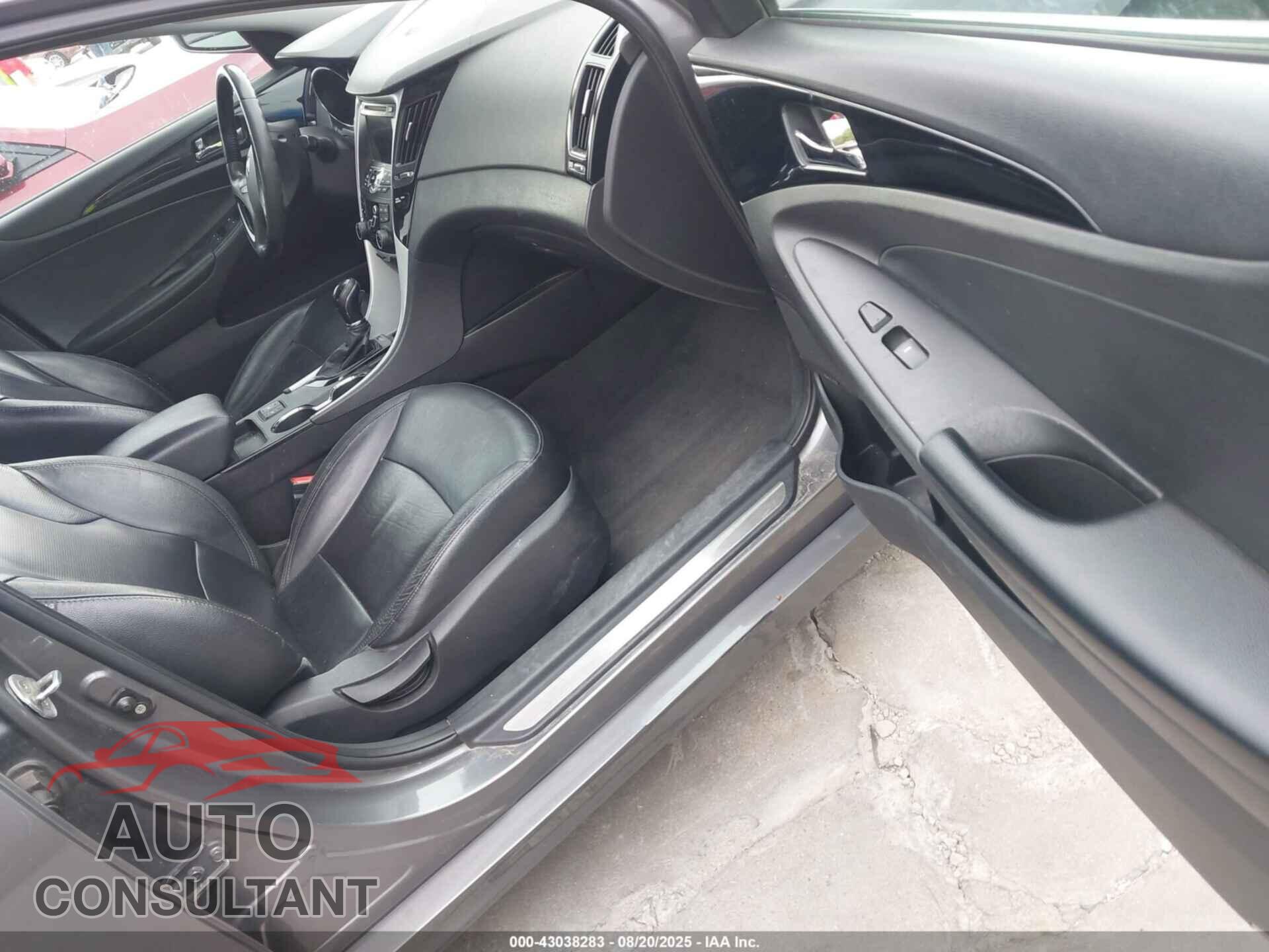 HYUNDAI SONATA 2011 - 5NPEC4AC2BH133765