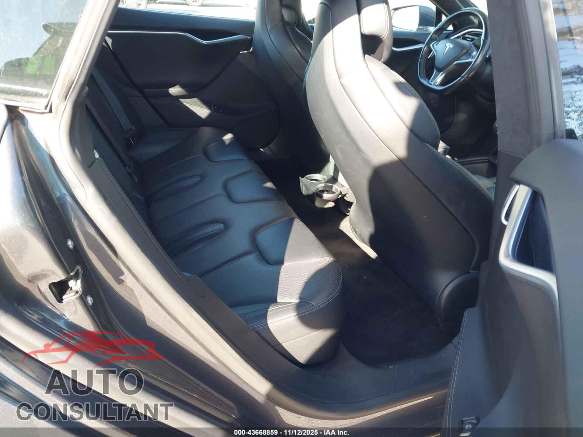 TESLA MODEL S 2016 - 5YJSA1E44GF164077