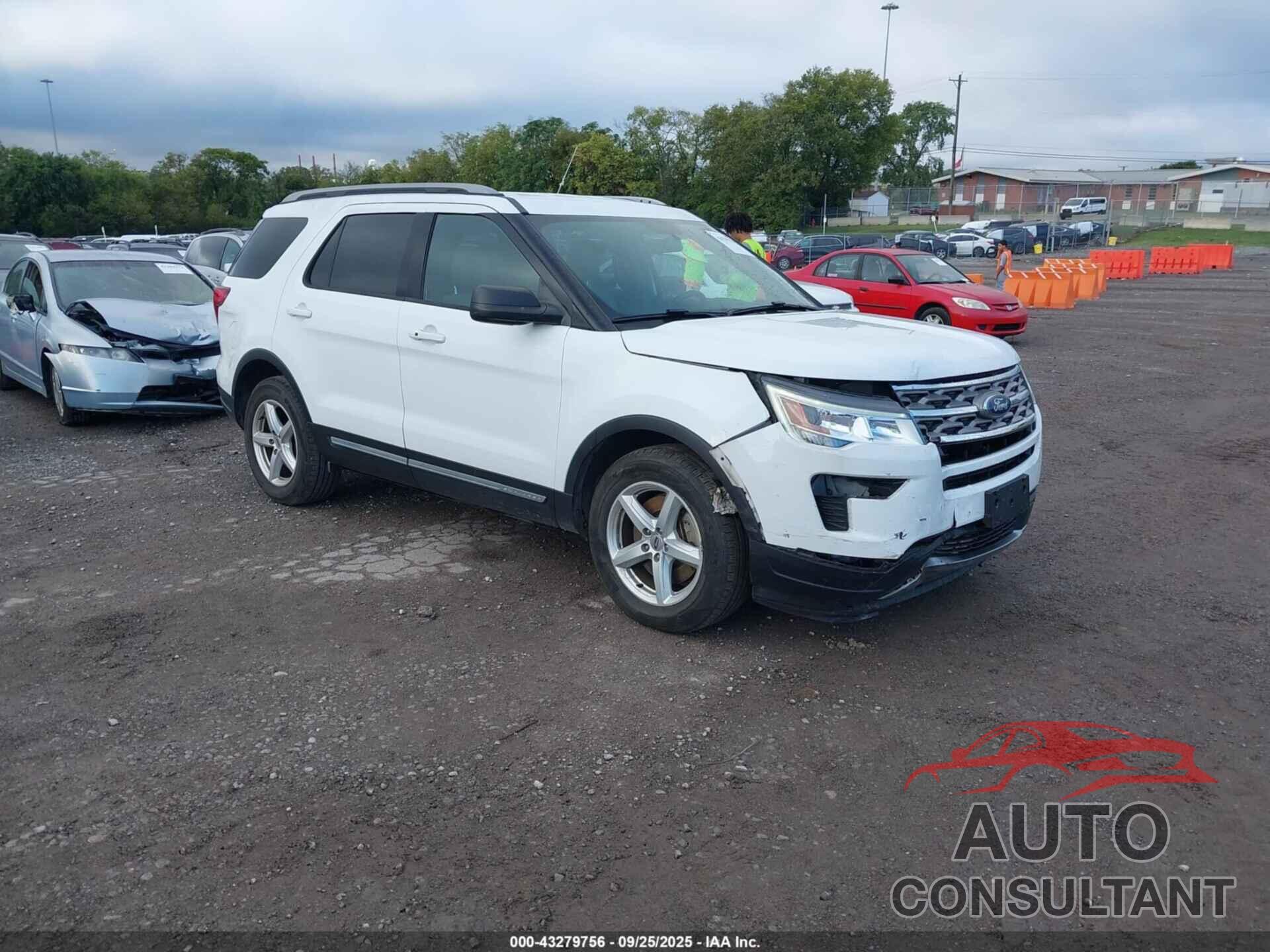FORD EXPLORER 2018 - 1FM5K7D86JGA17897