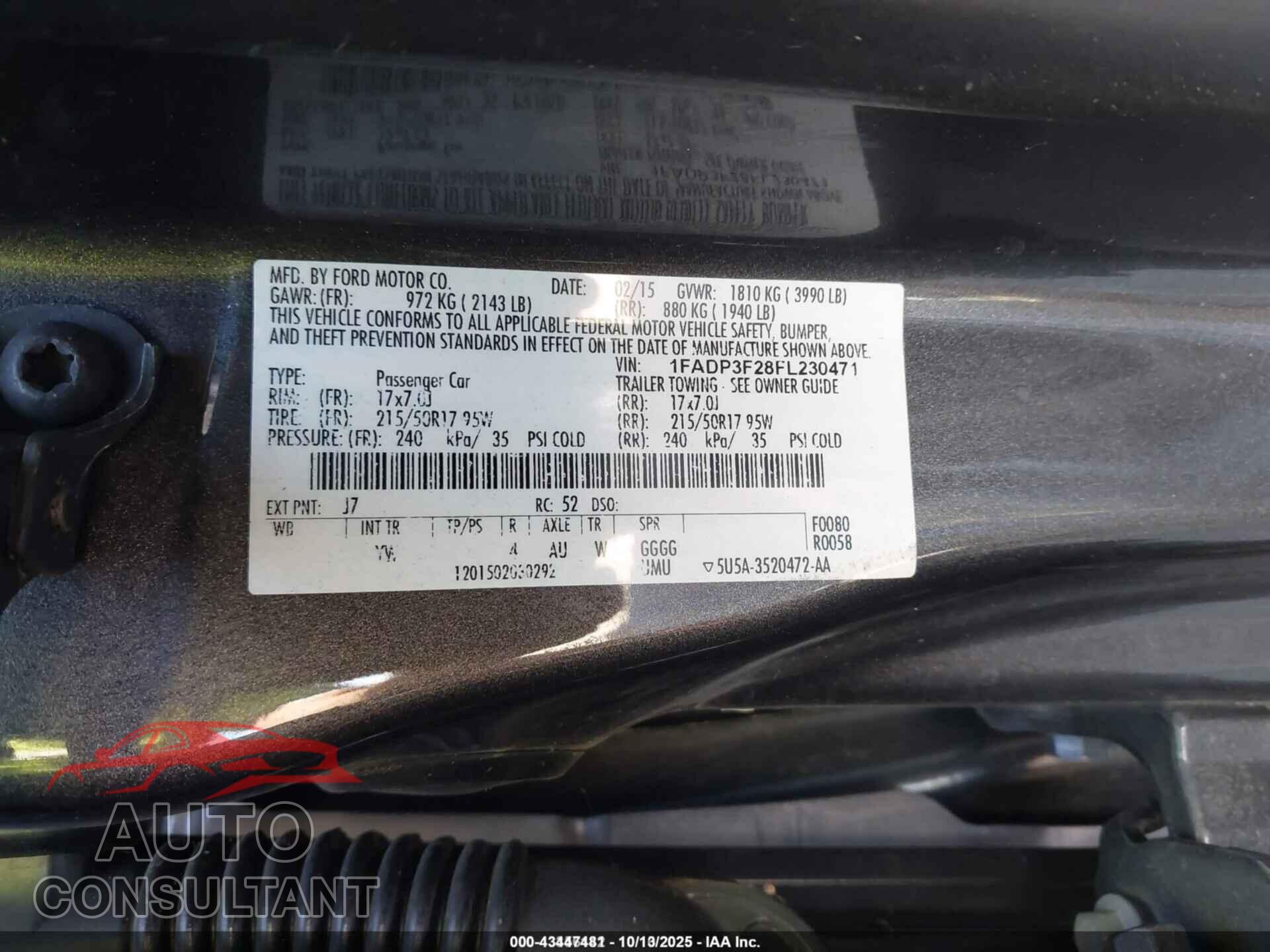 FORD FOCUS 2015 - 1FADP3F28FL230471