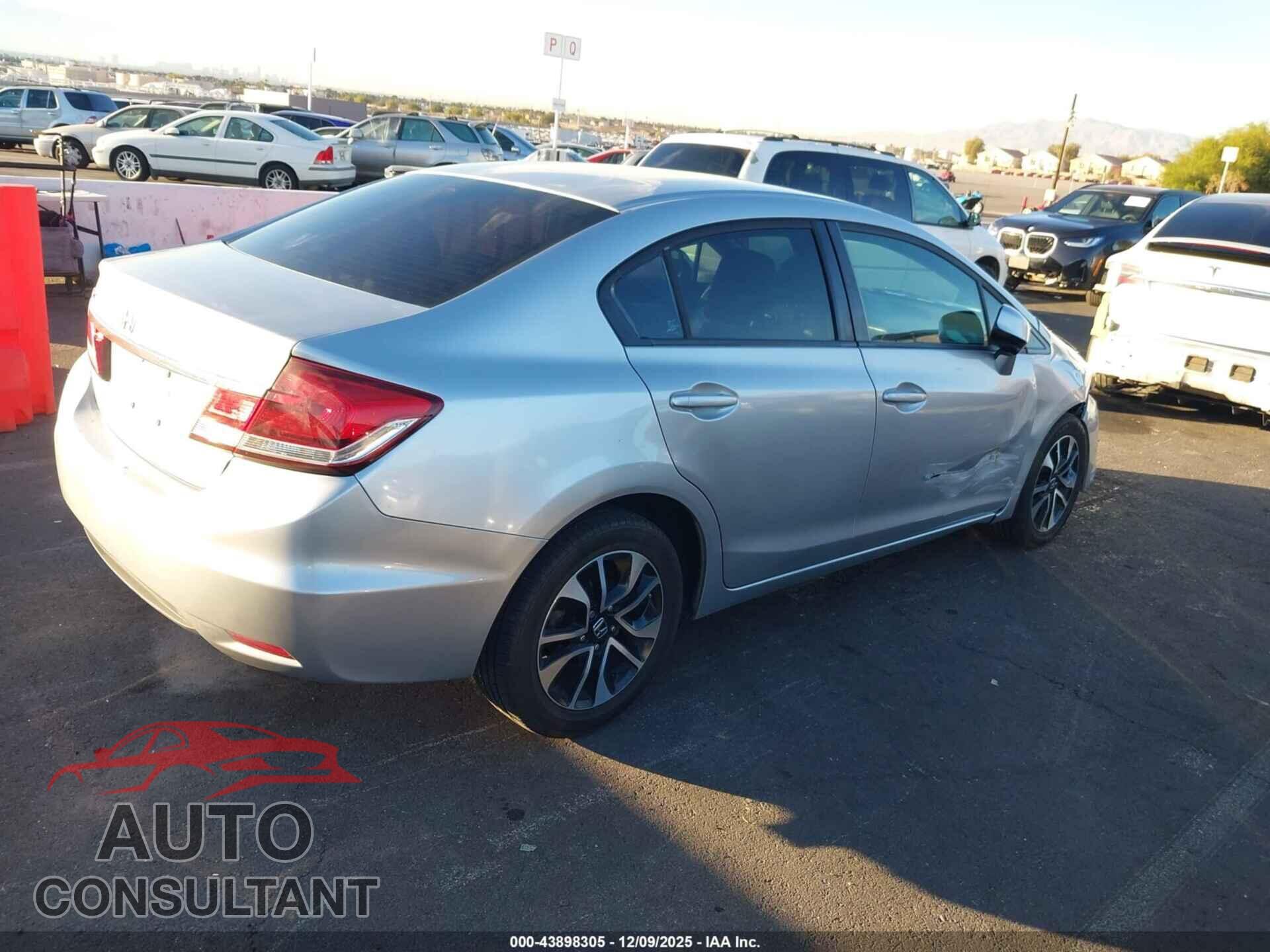 HONDA CIVIC 2013 - 2HGFB2F81DH511457