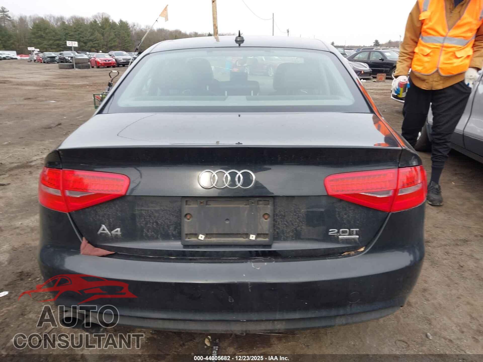 AUDI A4 2013 - WAUDFAFL2DN018335