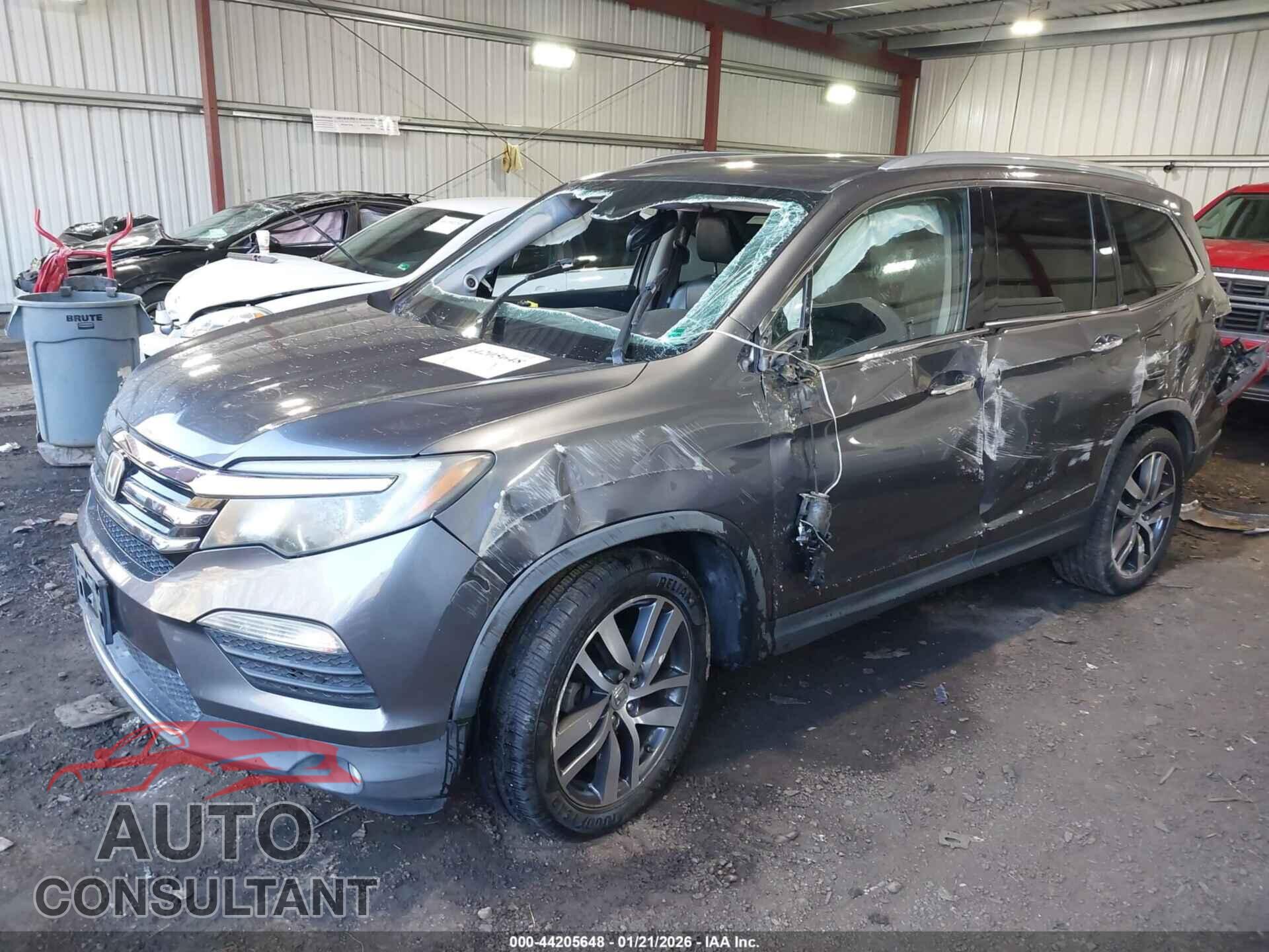 HONDA PILOT 2017 - 5FNYF5H99HB024232