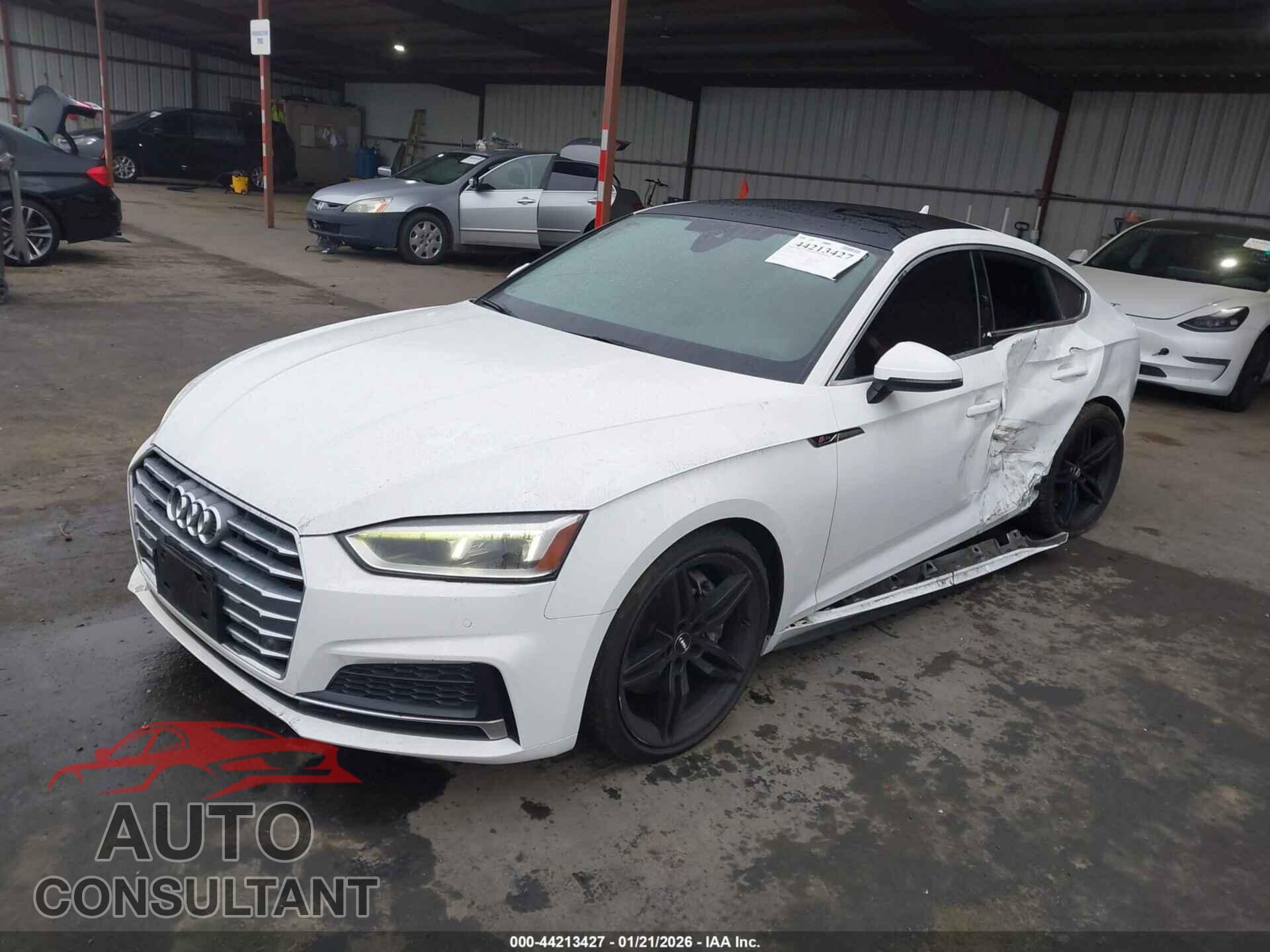 AUDI A5 2018 - WAUENCF5XJA105200