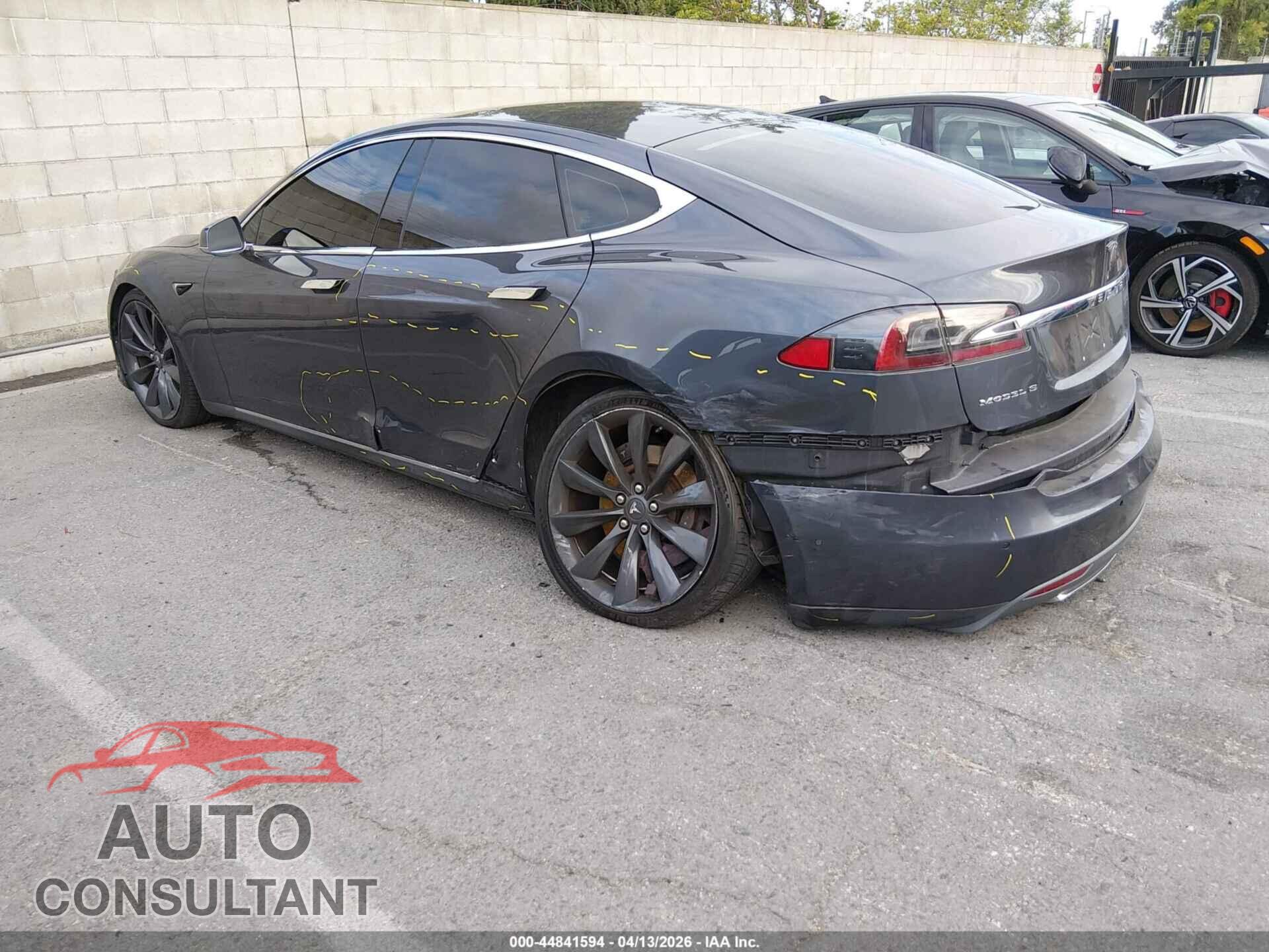 TESLA MODEL S 2016 - 5YJSA1E2XGF127873