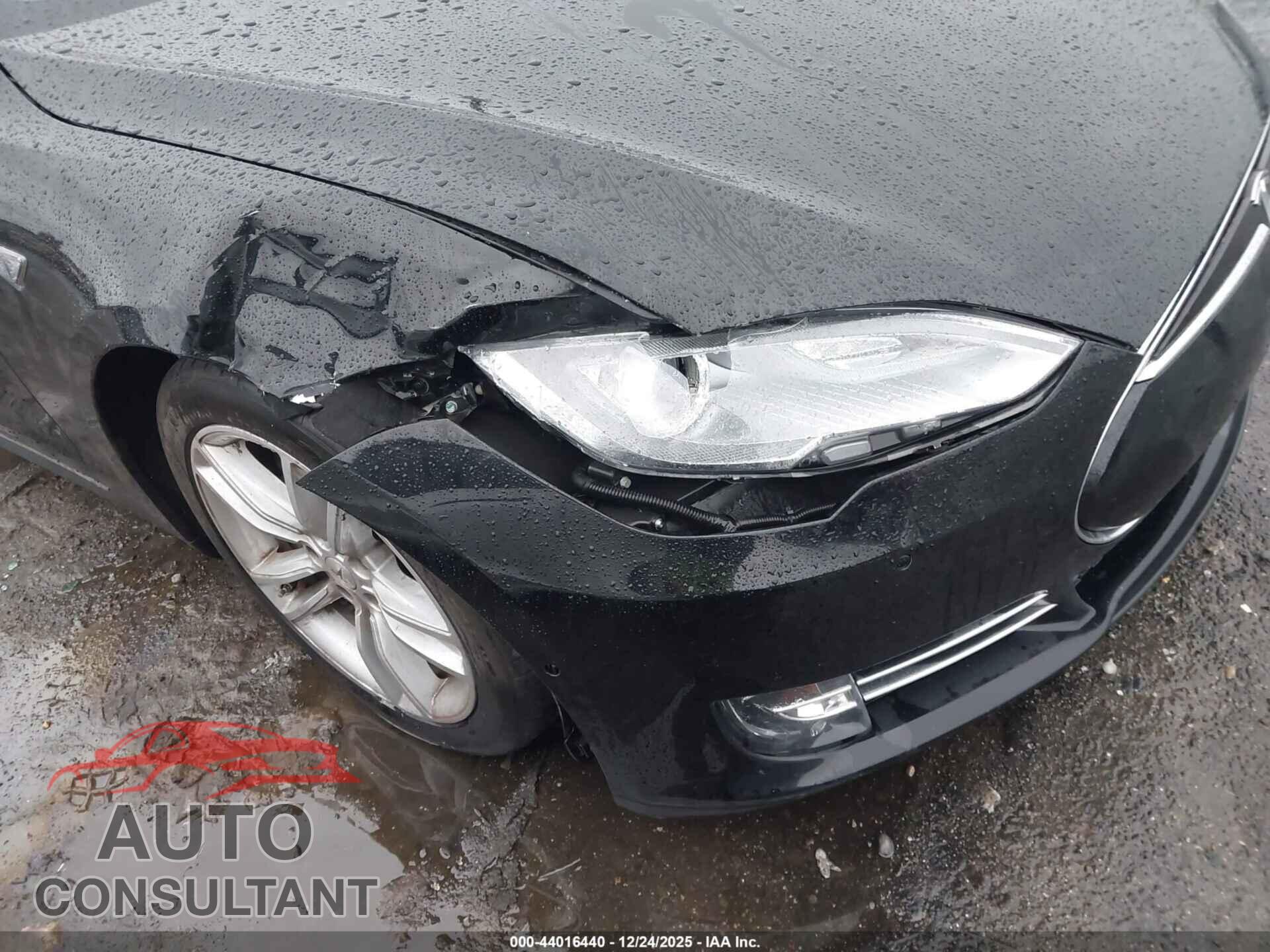 TESLA MODEL S 2015 - 5YJSA1S2XFF097437