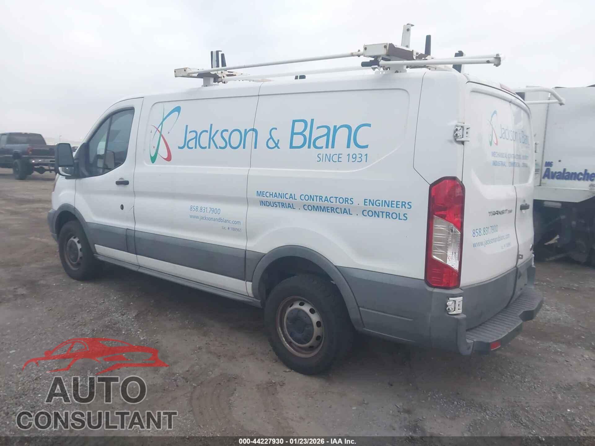 FORD TRANSIT-250 2017 - 1FTYR1YM2HKB04480
