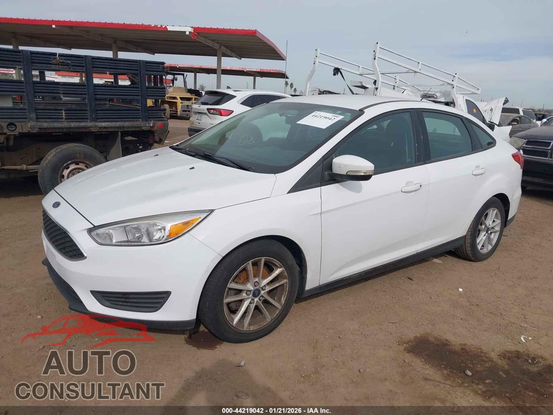 FORD FOCUS 2017 - 1FADP3F28HL234359