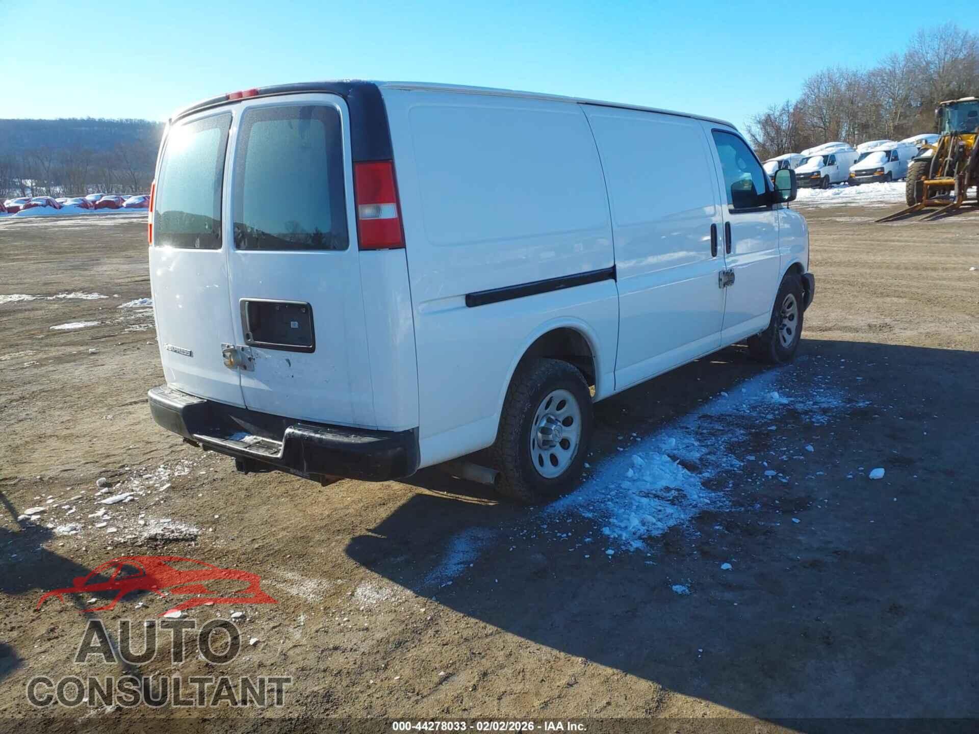 CHEVROLET EXPRESS 1500 2012 - 1GCSHAF42C1165838