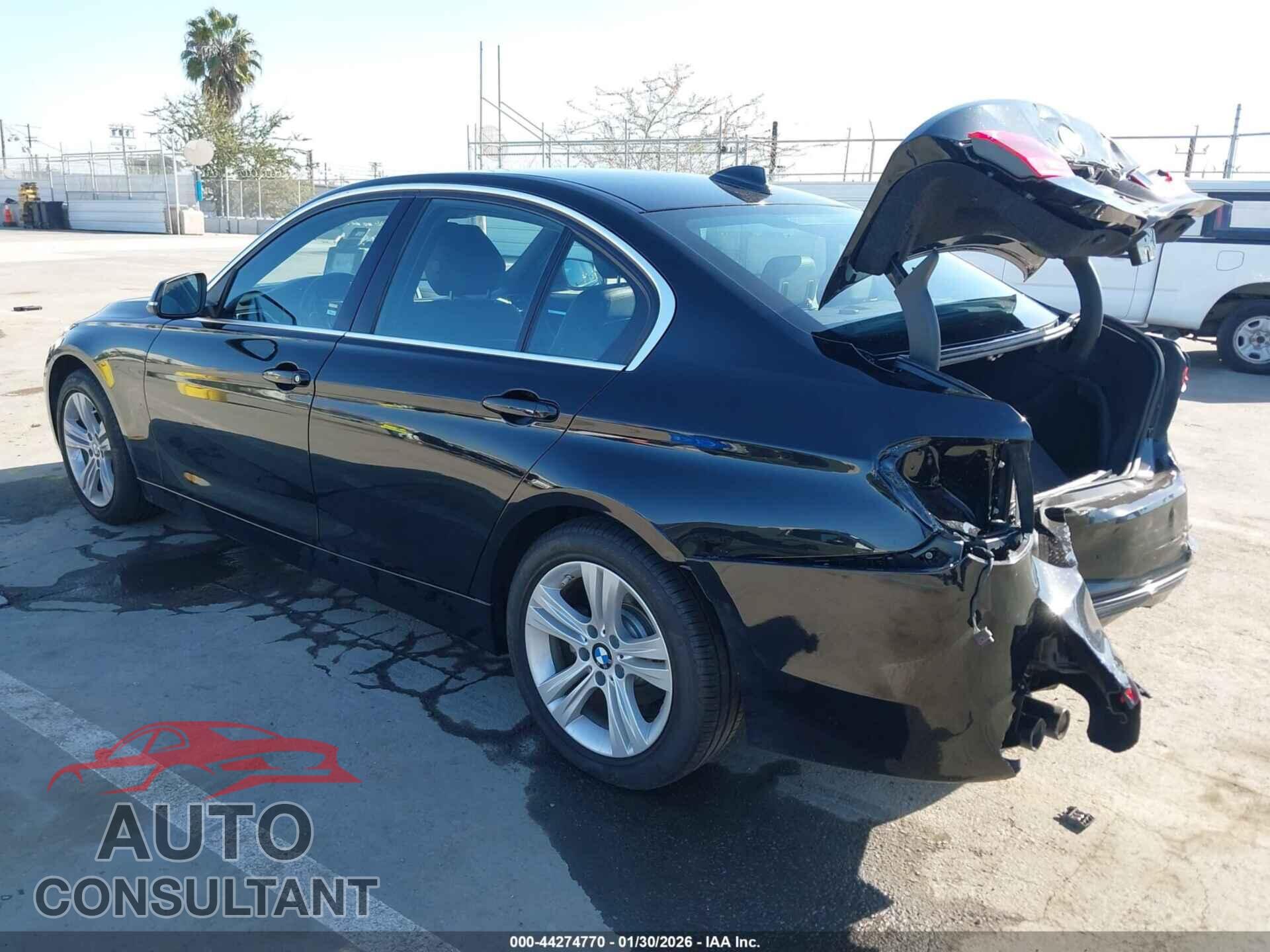 BMW 330I 2018 - WBA8B9C51JEE80949