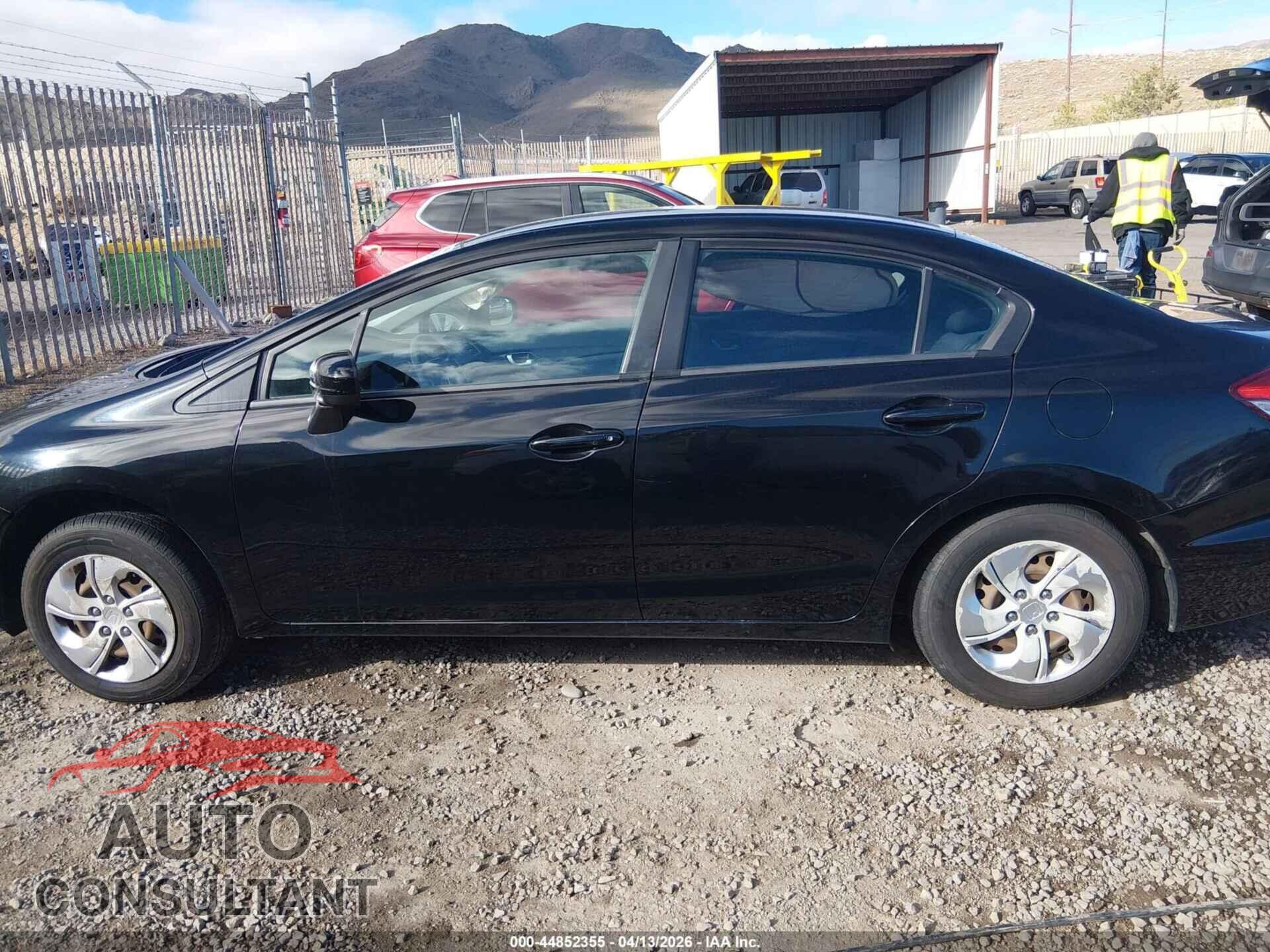 HONDA CIVIC 2015 - 19XFB2F53FE203032