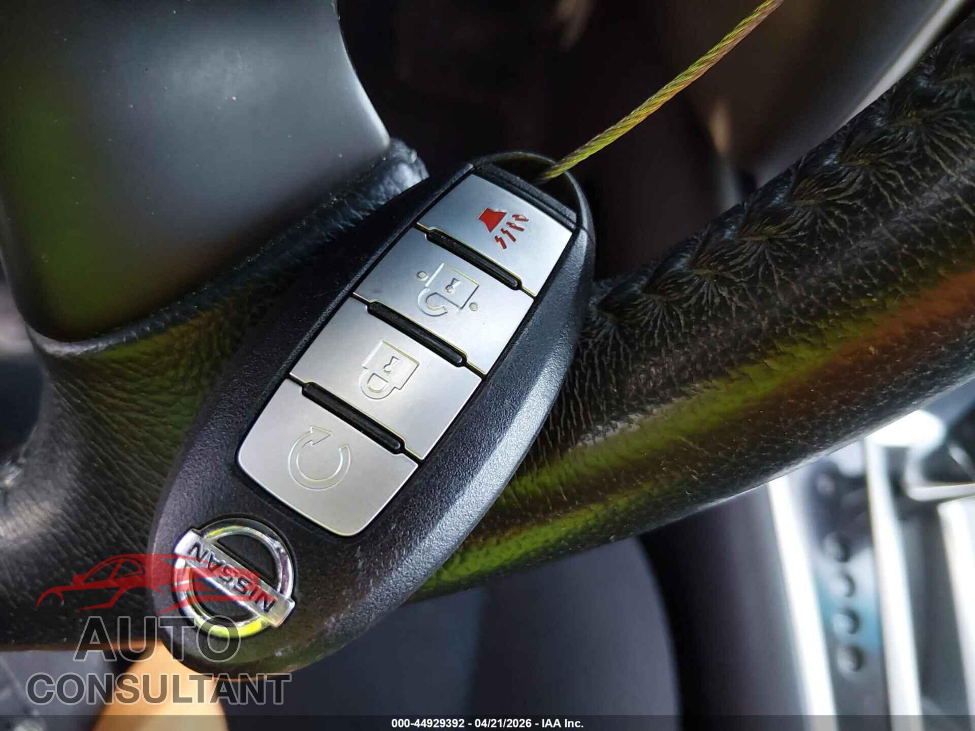 NISSAN PATHFINDER 2015 - 5N1AR2MM5FC713322