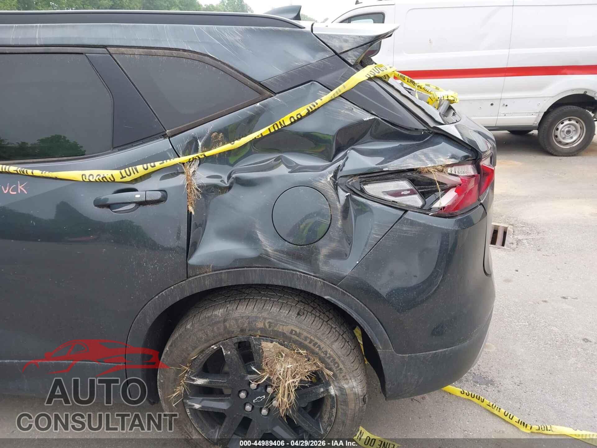 CHEVROLET BLAZER 2019 - 3GNKBBRAXKS703473