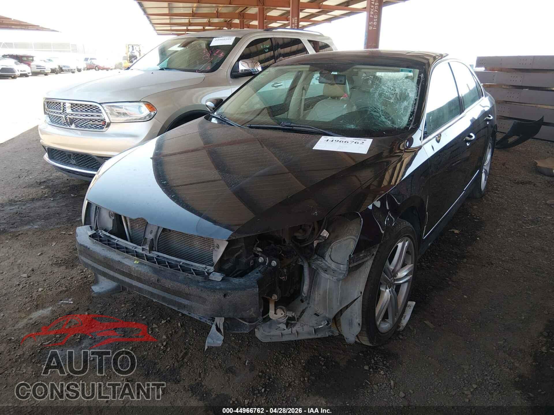 VOLKSWAGEN PASSAT 2012 - 1VWCN7A36CC003341