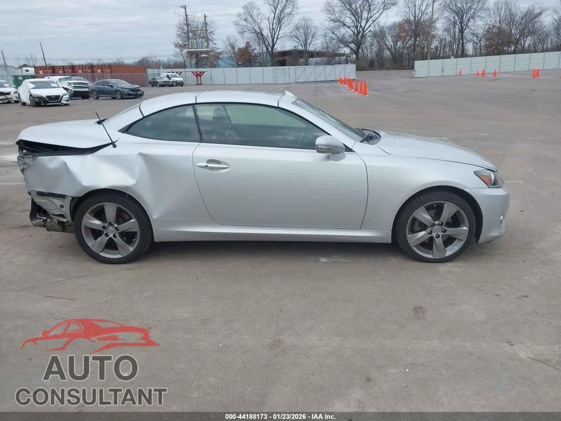 LEXUS IS 250C 2011 - JTHFF2C28B2515206